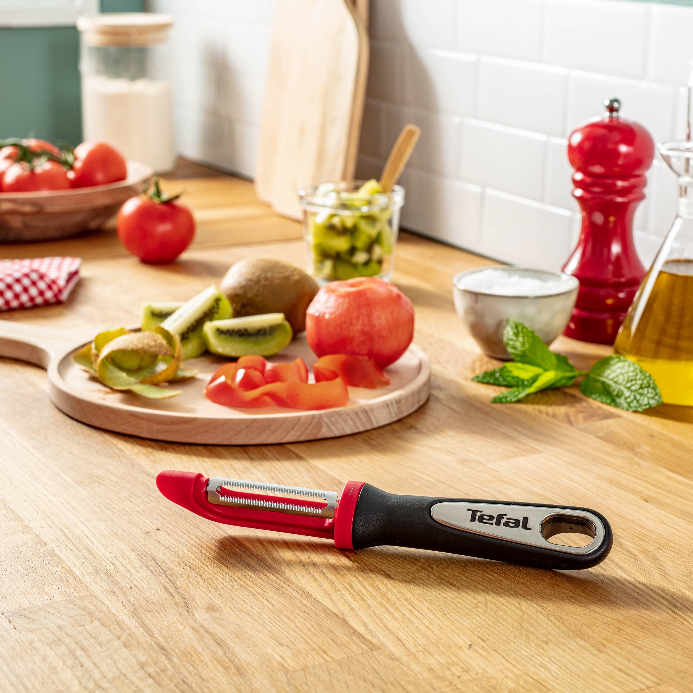 Ingenio eplucheur à tomates