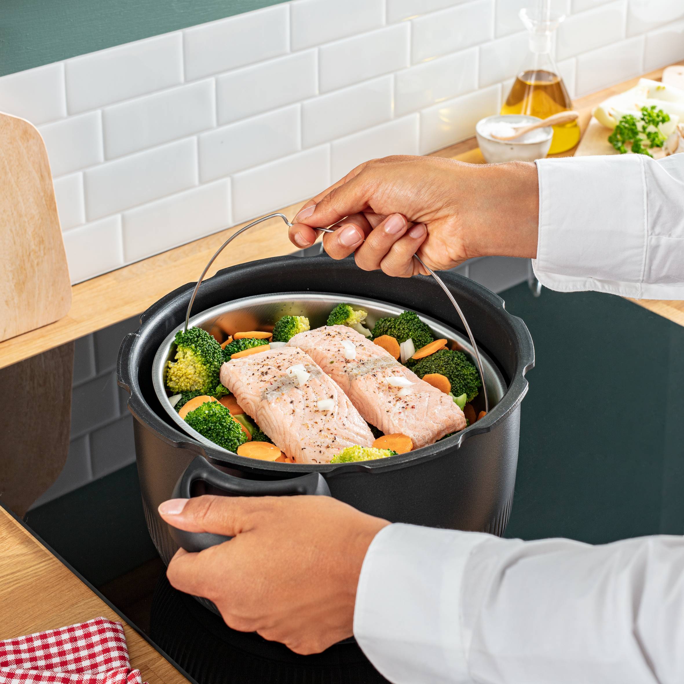 Clipsominut'® delice pressure cooker 6l