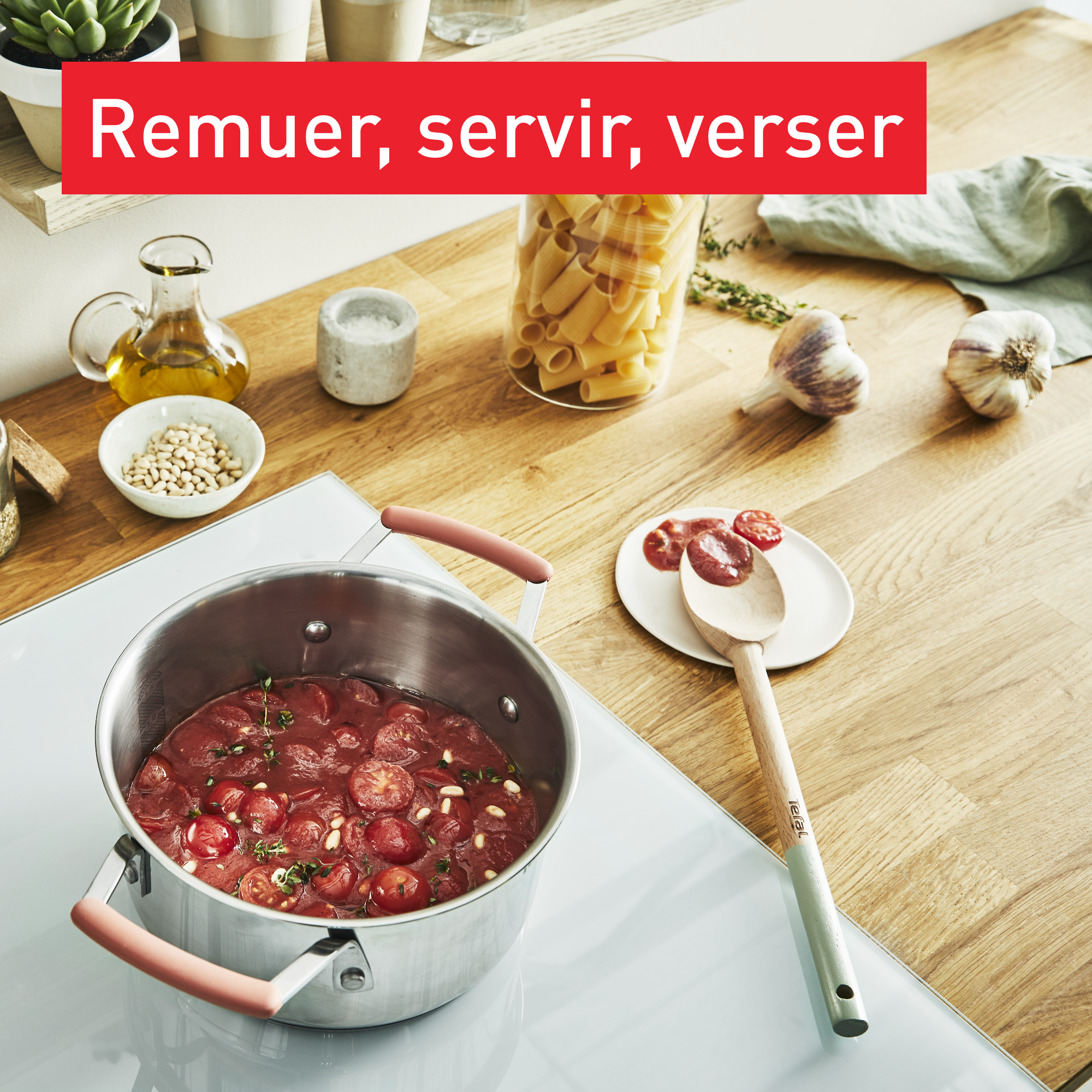 Natura Set d'ustensiles en bois : Cuillère large 28 cm,&nbsp;Spatule 29 cm, Maryse 28 cm, Cuillère 29 cm&nbsp;et pot à ustensiles