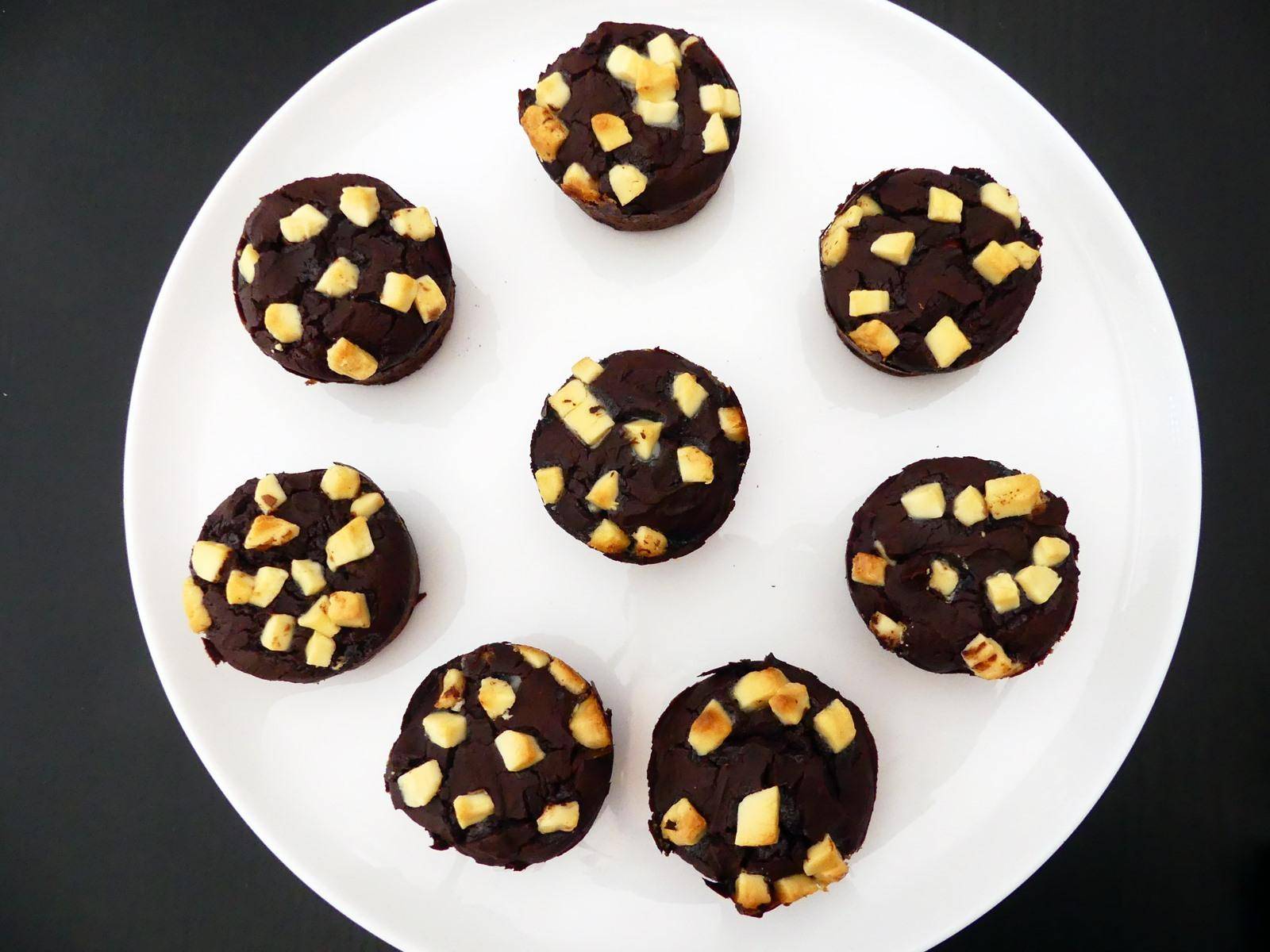 Muffins chocolat noir et pépites chocolat blanc et praliné - Recette Cake Factory | Tefal