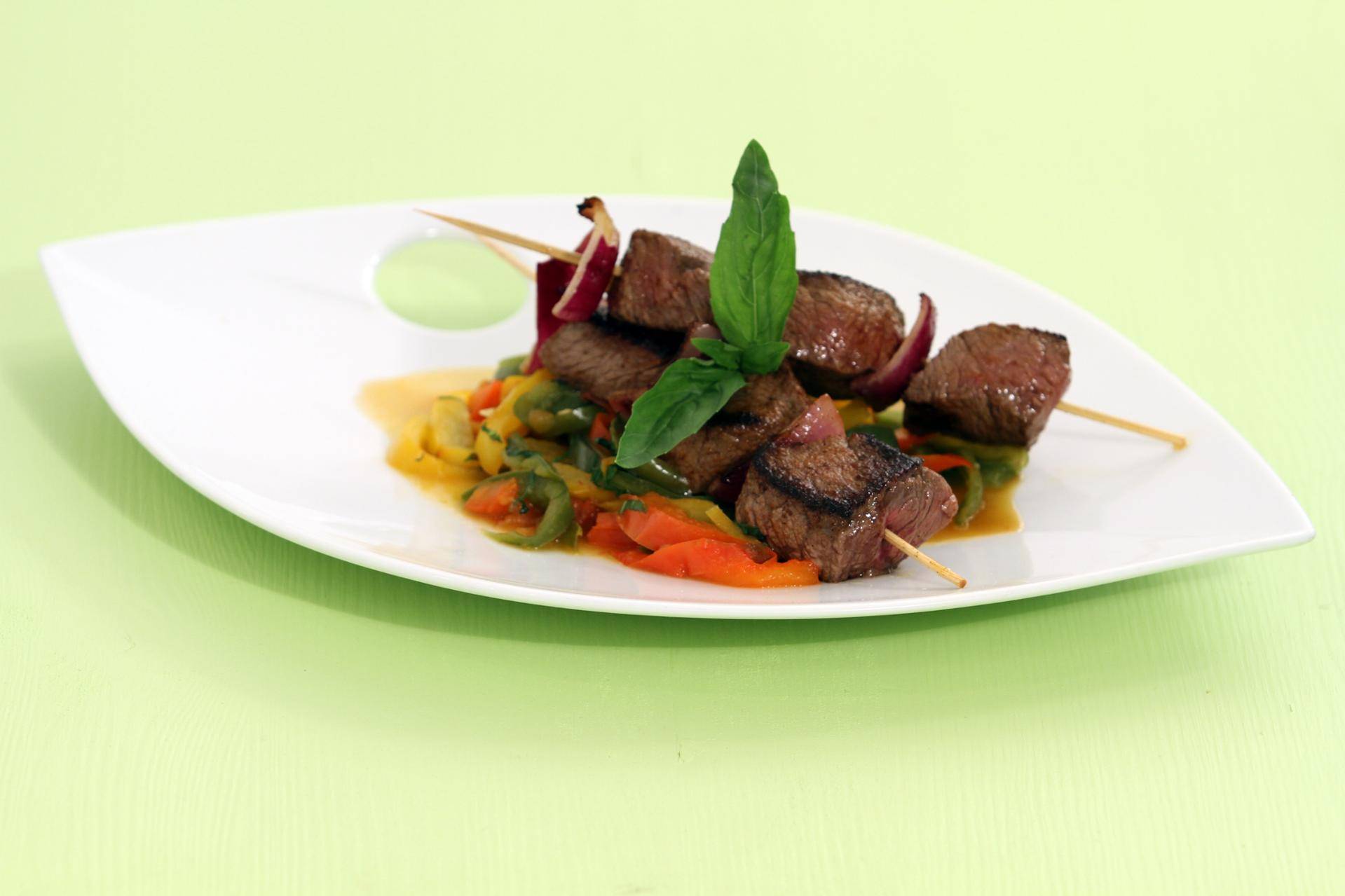 Brochettes de boeuf et poivrons au basilic - Recette Balance de cuisine | Tefal
