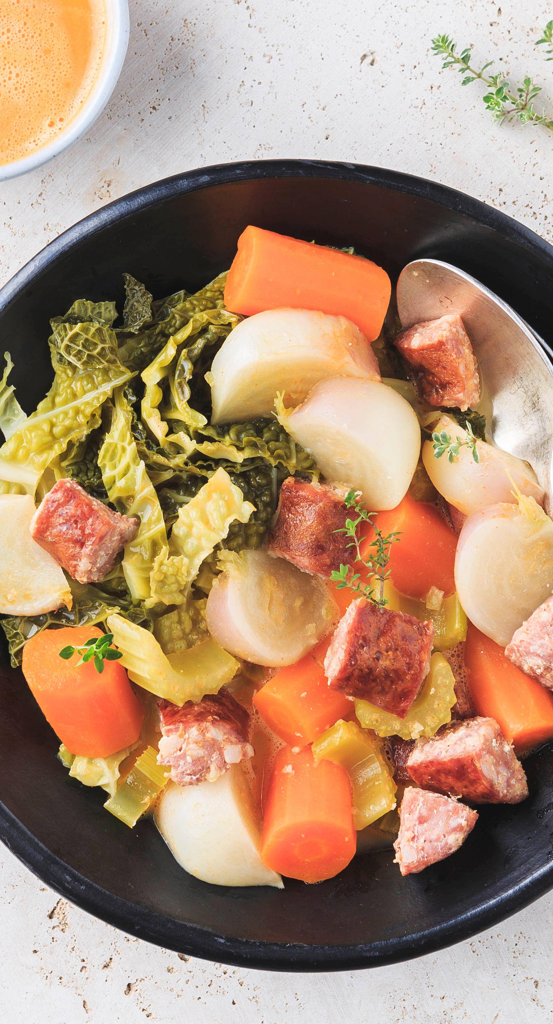 Potée de légumes d'hiver aux 3 viandes - Recette undefined | Tefal