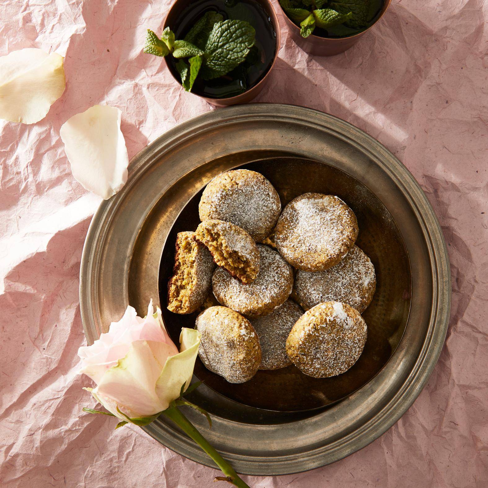 Amaretti miel pistache cardamome - Recette Cake Factory | Tefal
