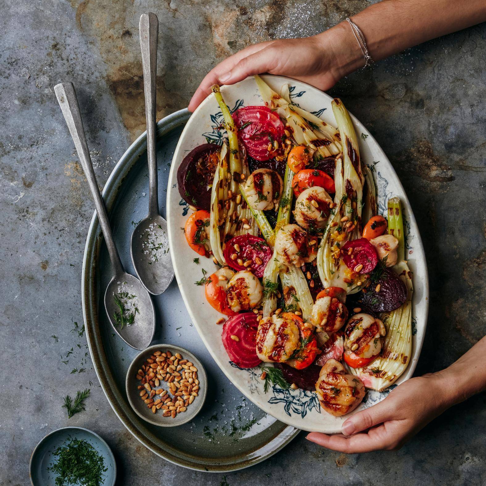 Sint-jakobsschelpen met gegrilde venkel en bietjessalade - Recette OptiGrill + | Tefal