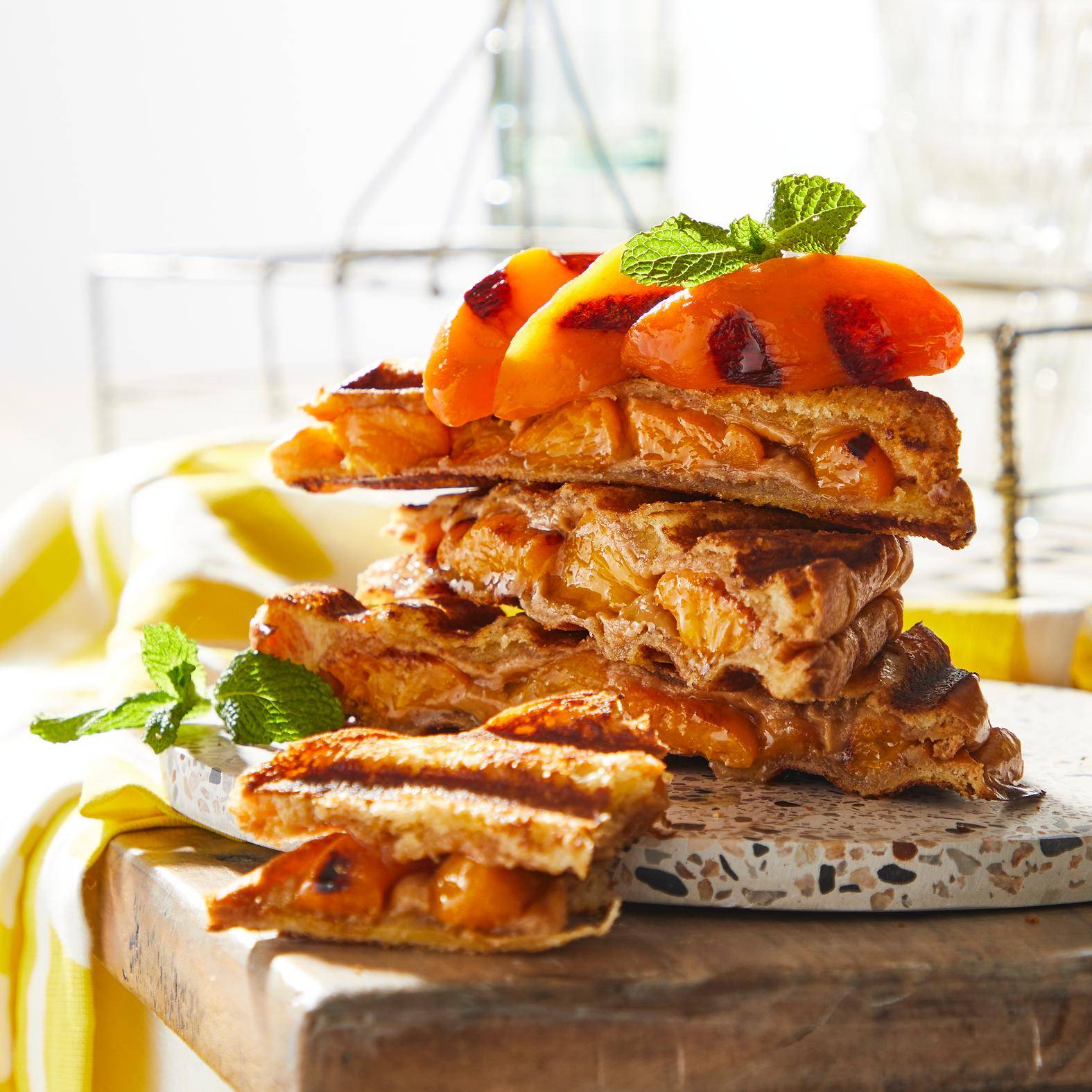 Sandwichs aux pêches grillées et beurre de cacahuètes - Recette OptiGrill 2in1 | Tefal