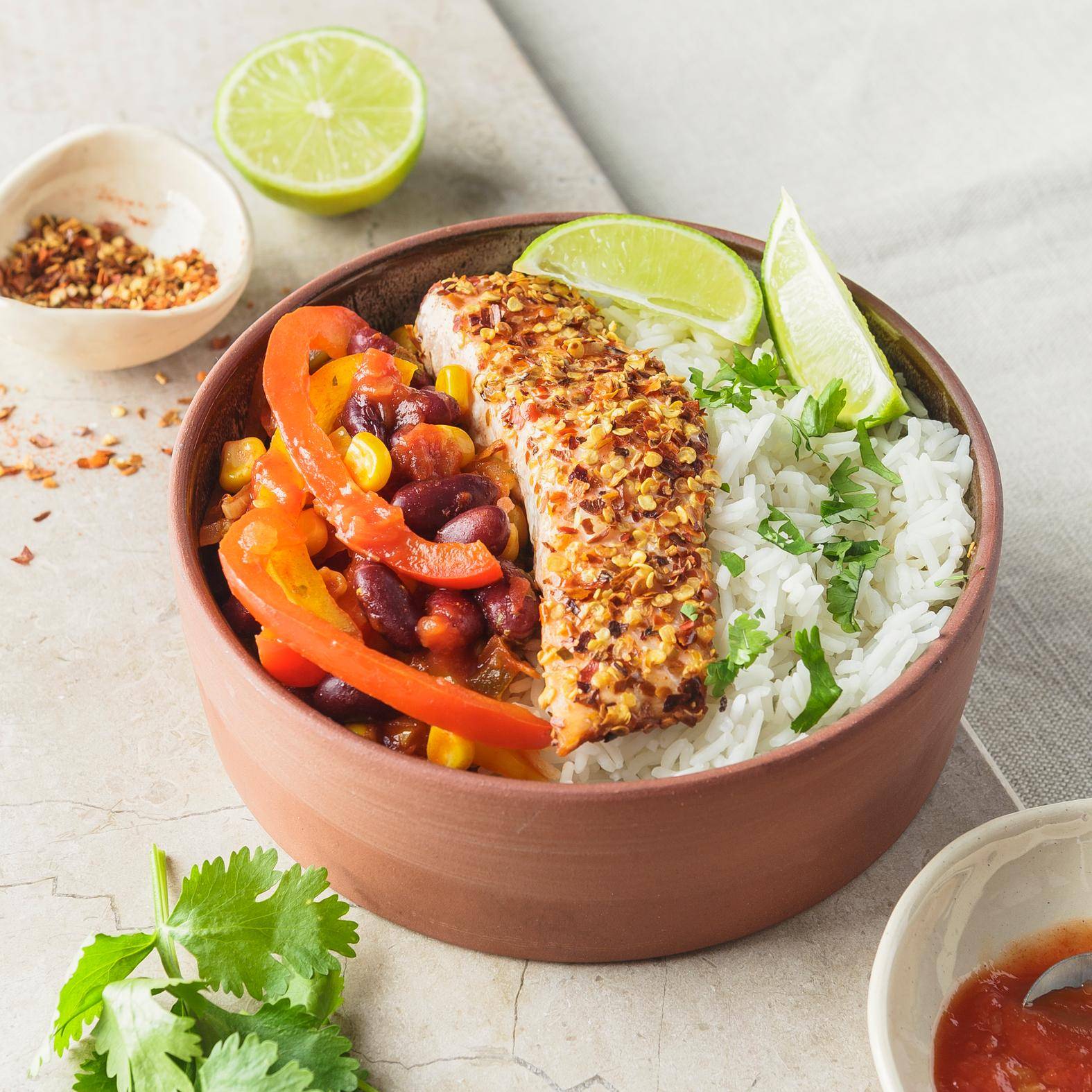 Bol de riz et saumon à la mexicaine - Recette Poêles et Casseroles | Tefal