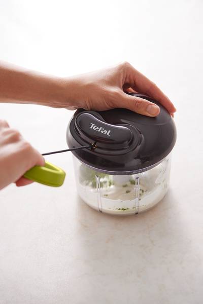 Dip à l'ail des ours et au fromage de brebis - Recette Hachoir Manuel 5 secondes 900mL | Tefal