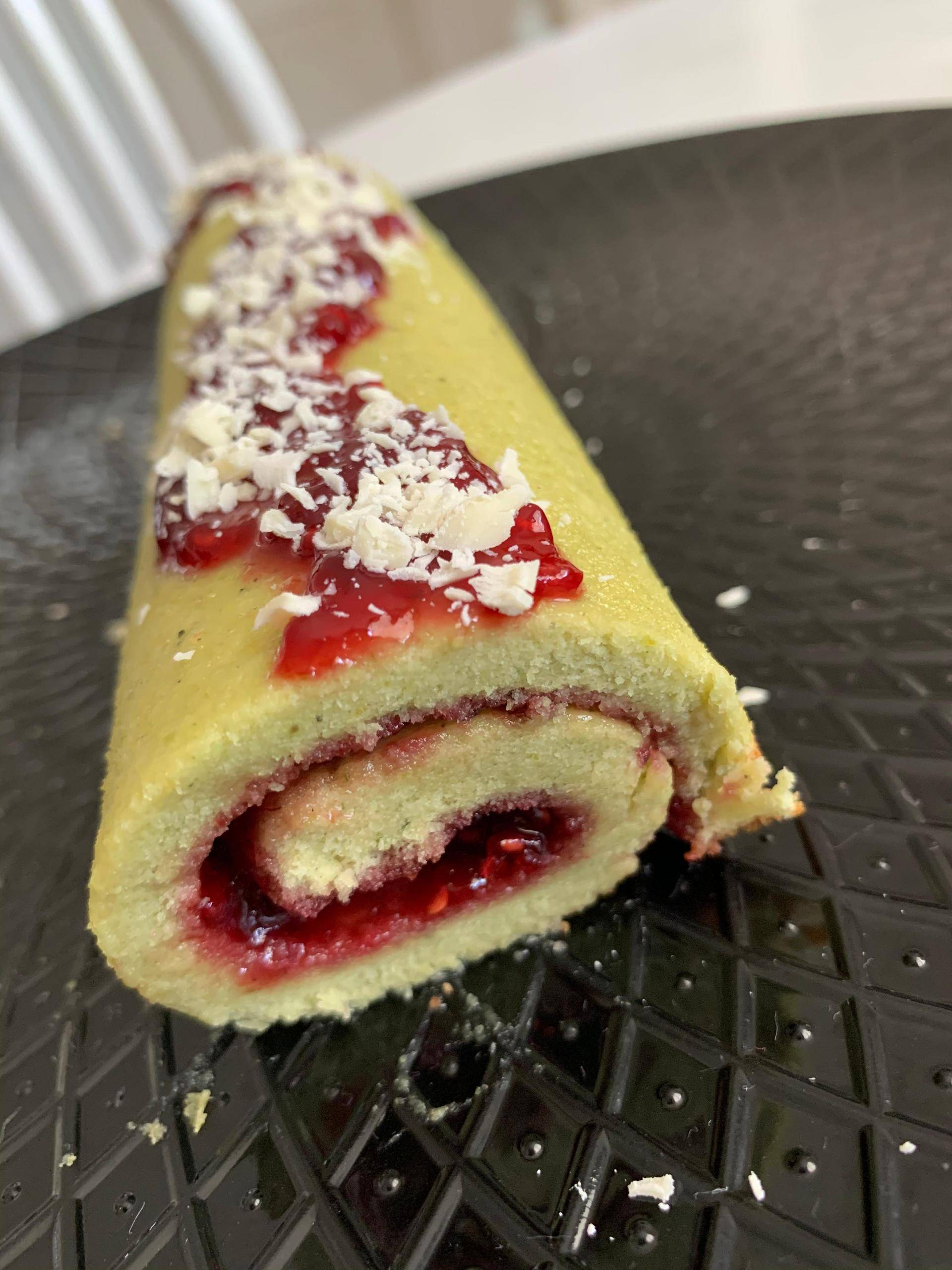 Roulé pistache framboise - Recette Cake Factory | Tefal