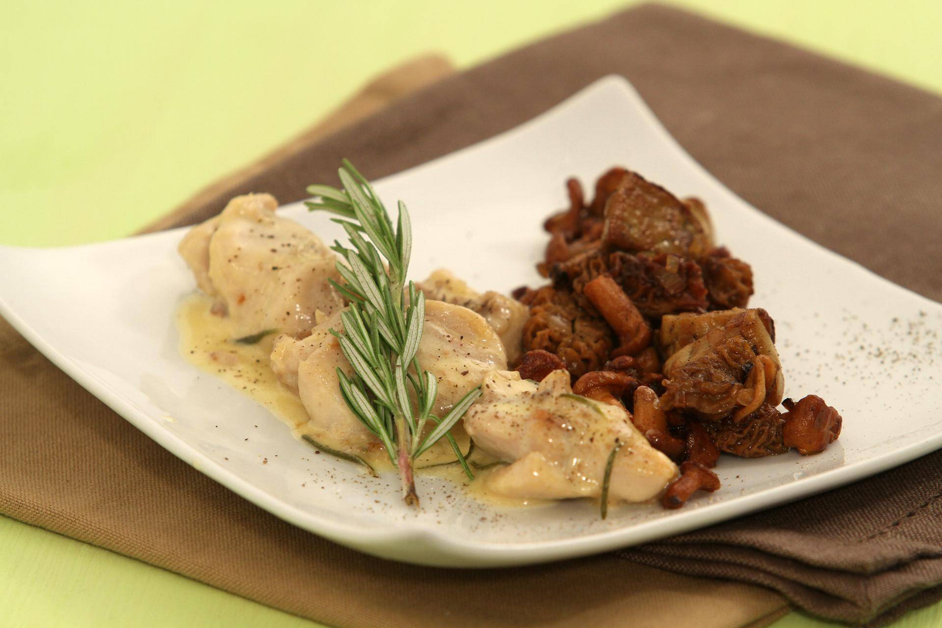 Fricassée de poulet au vin jaune - Recette Balance de cuisine | Tefal