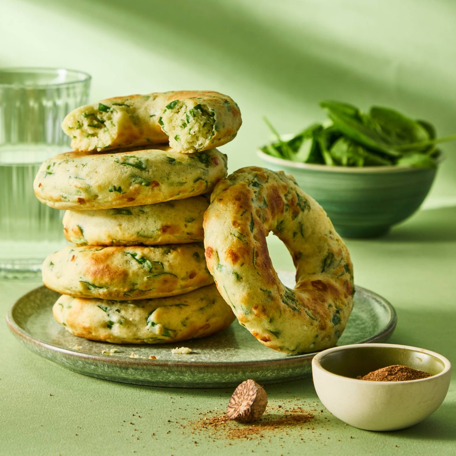 Spinach and feta cake-style bagel - Recette Snack Collection MECHANICAL | Tefal