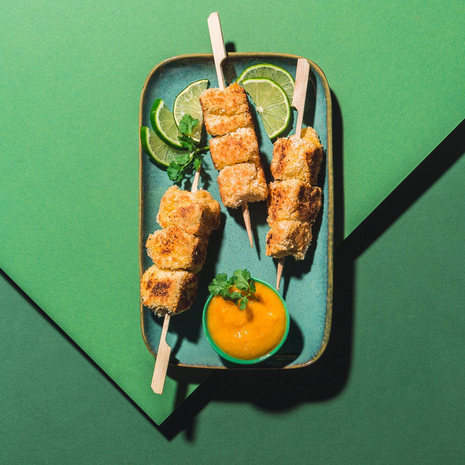 Brochettes de poulet pané à la noix de coco - Recette Poêles et Casseroles | Tefal