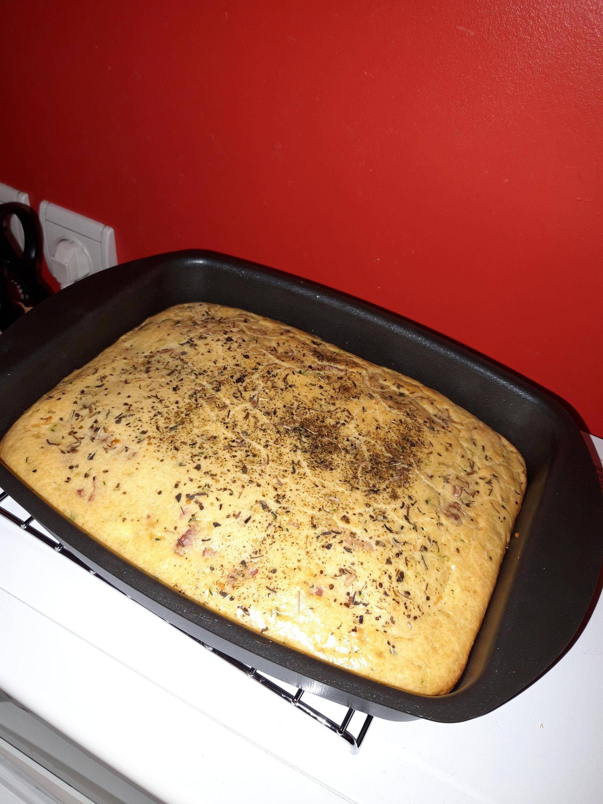 Cake salé lardons, courgettes à la vache qui rit - Recette Cake Factory | Tefal