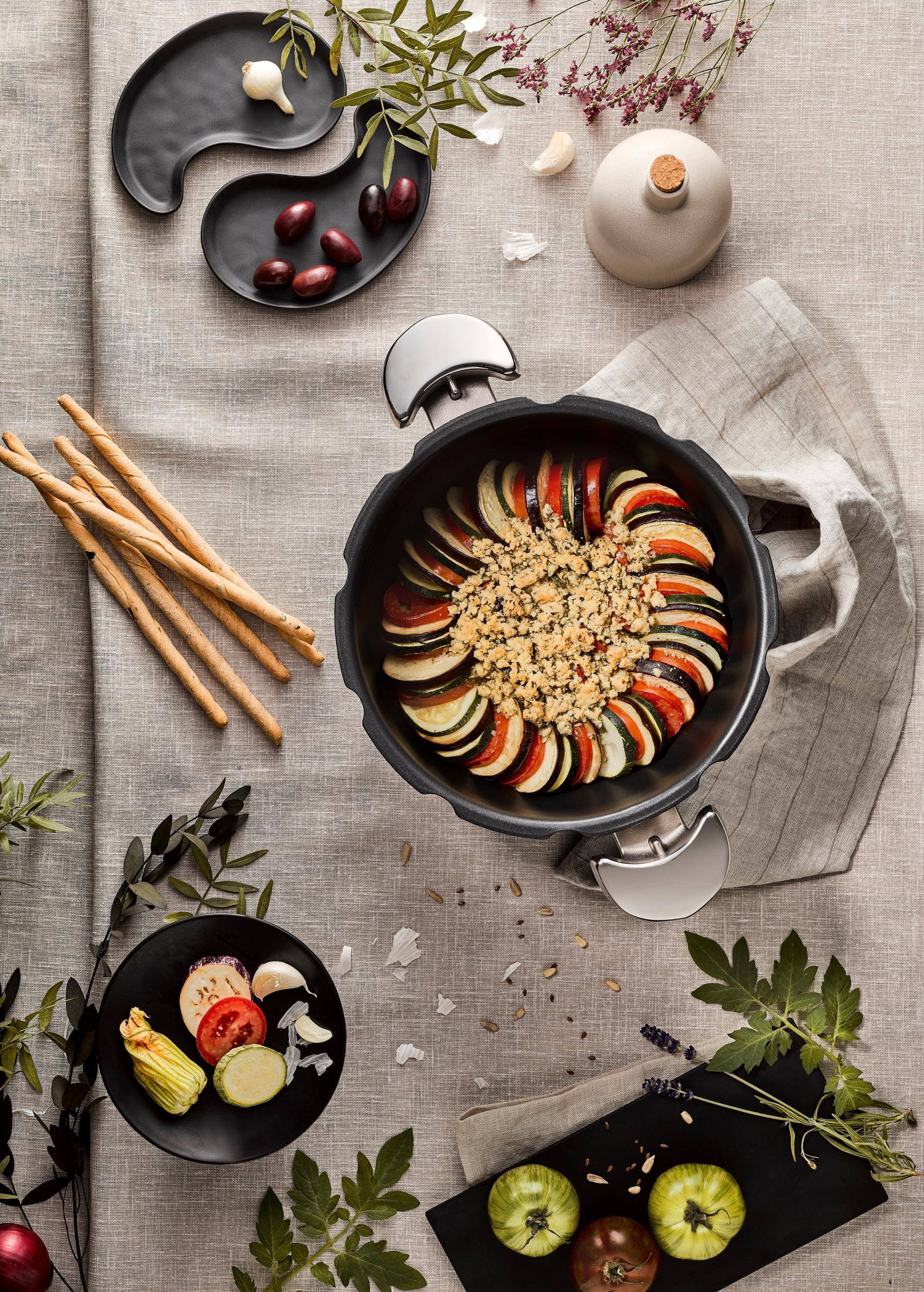 Tian de légumes avec son crumble salé - Recette undefined | Tefal
