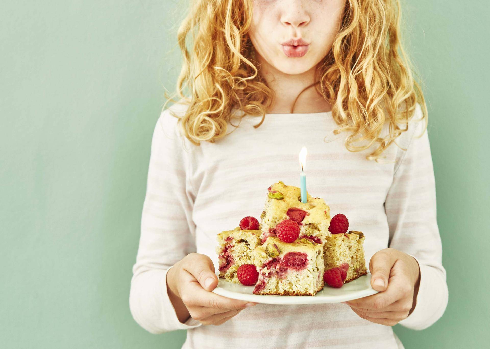 Gâteau à la pistache et aux framboises - Recette Cake Factory | Tefal