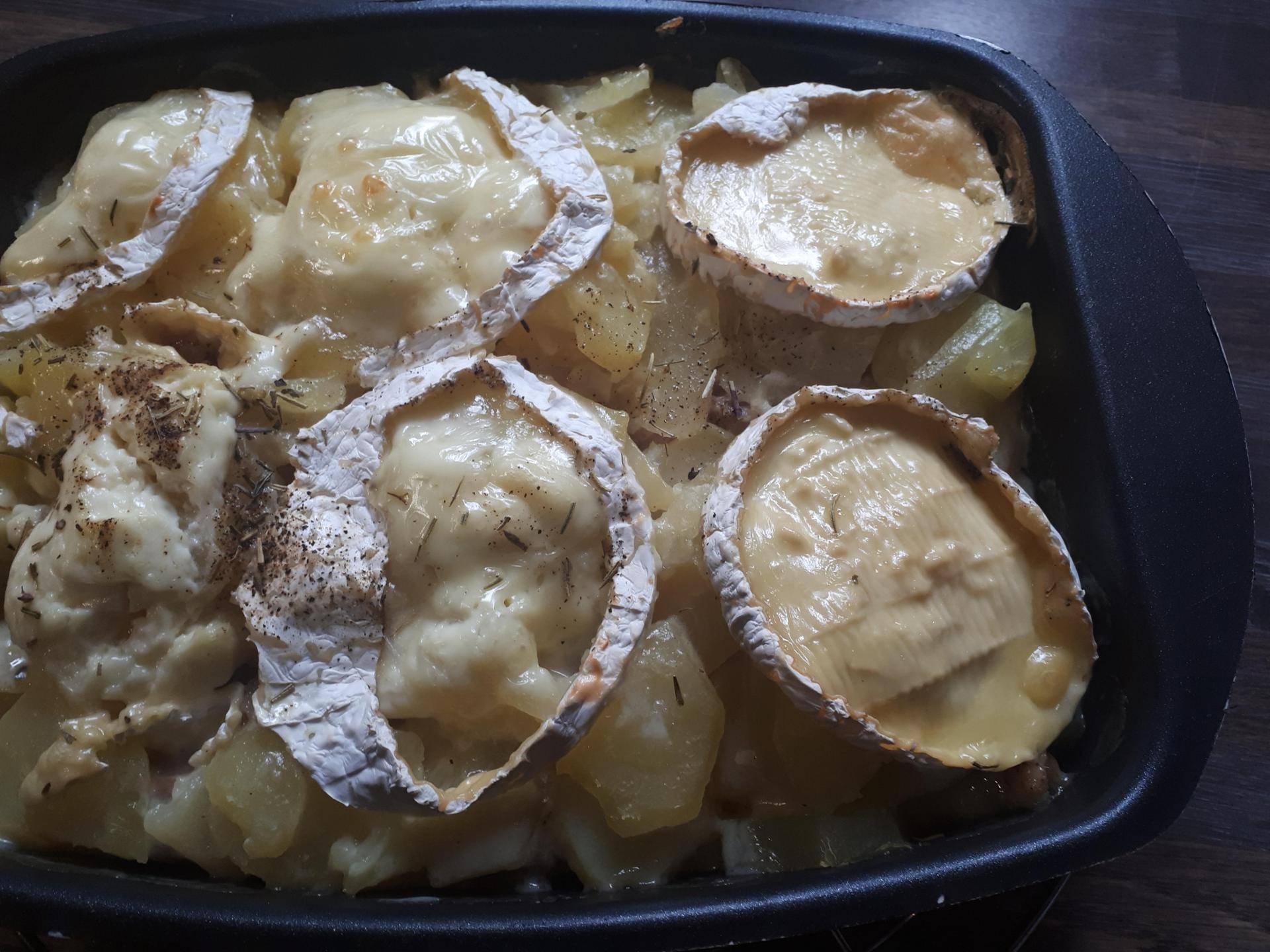 Gratin andouillette chaource - Recette Cake Factory | Tefal
