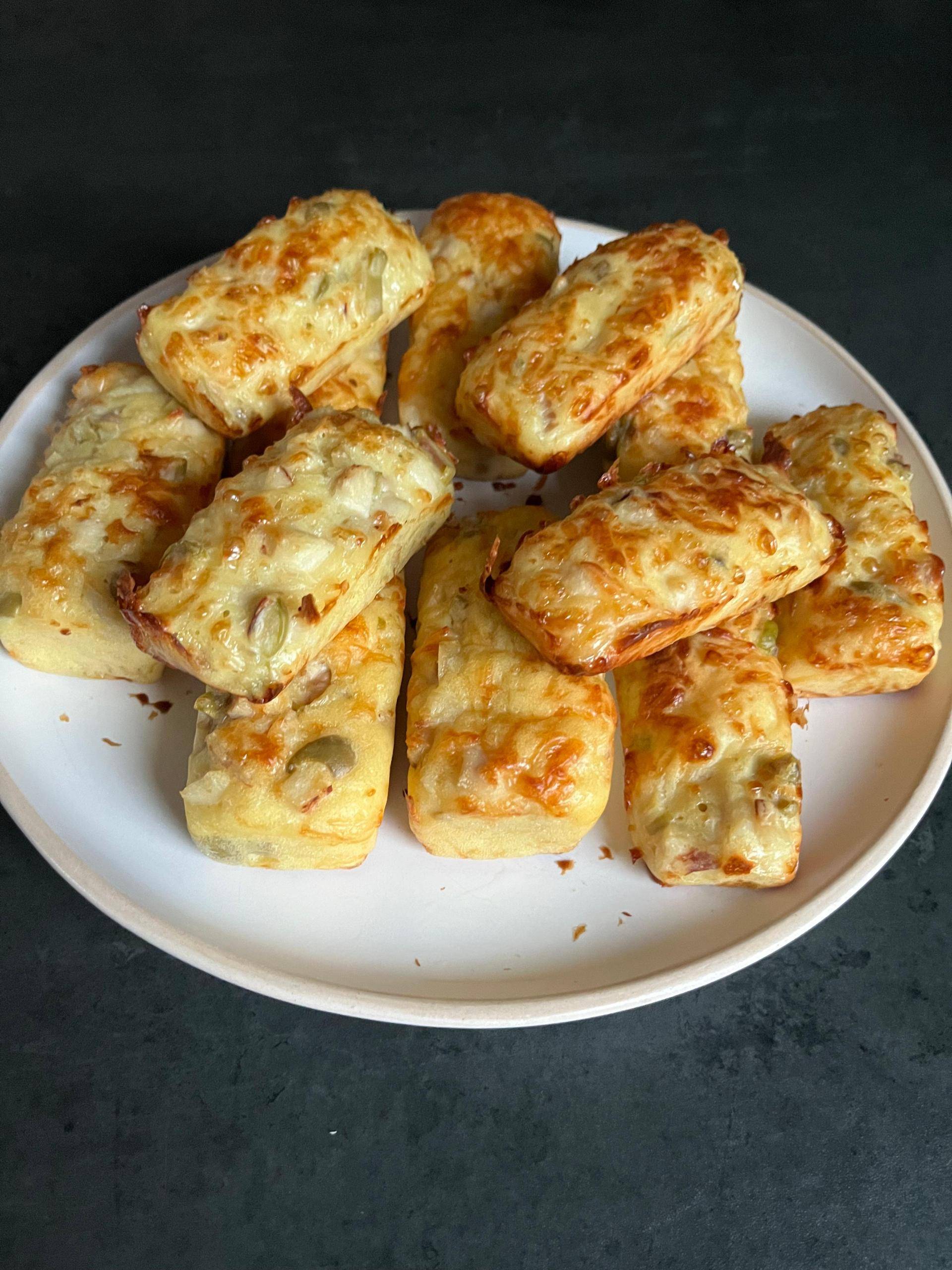 Cakes aiguillettes de poulet et olives - Recette Cake Factory | Tefal