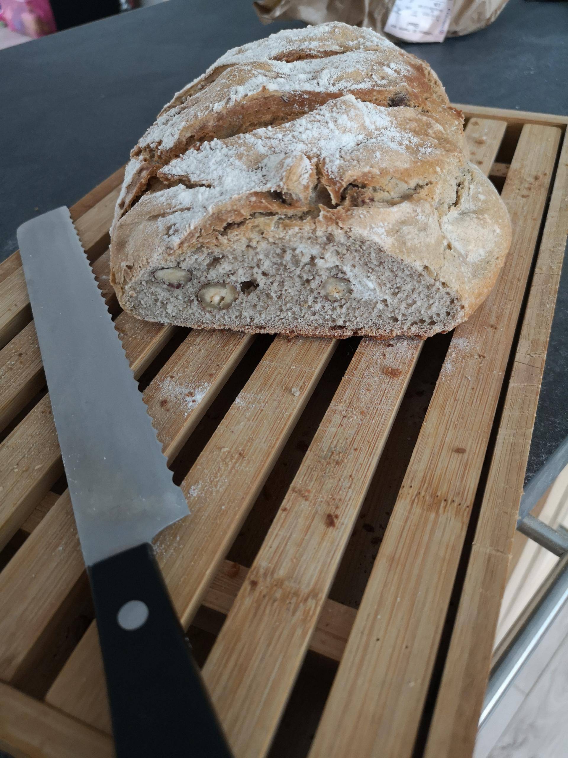 Pain aux noisettes - Recette Cake Factory | Tefal