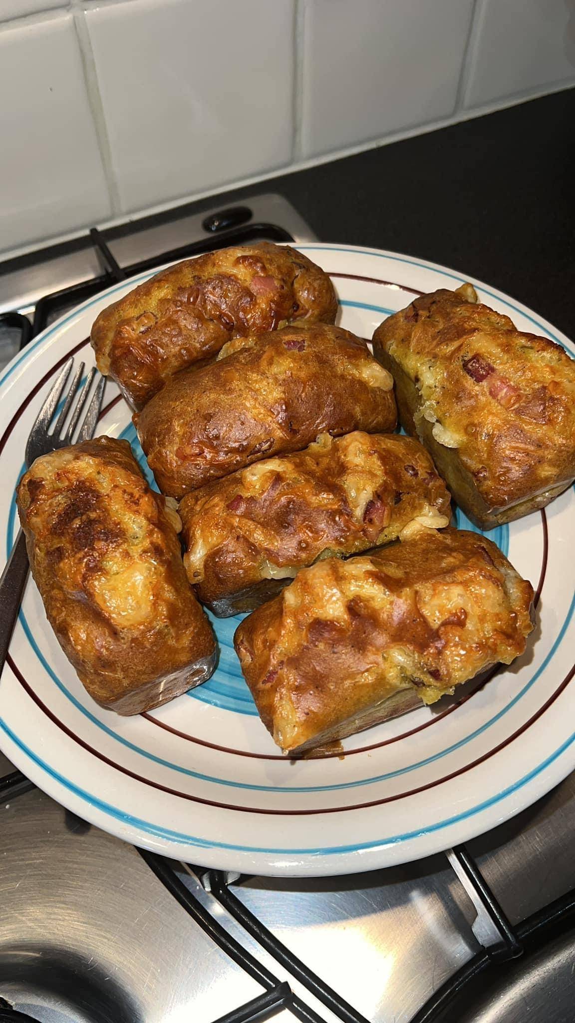Cakes salés lardons et comté - Recette Cake Factory | Tefal