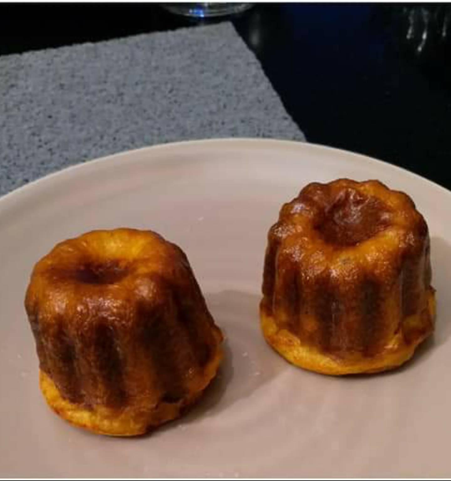 Cannelés au pesto et parmesan - Recette Cake Factory | Tefal