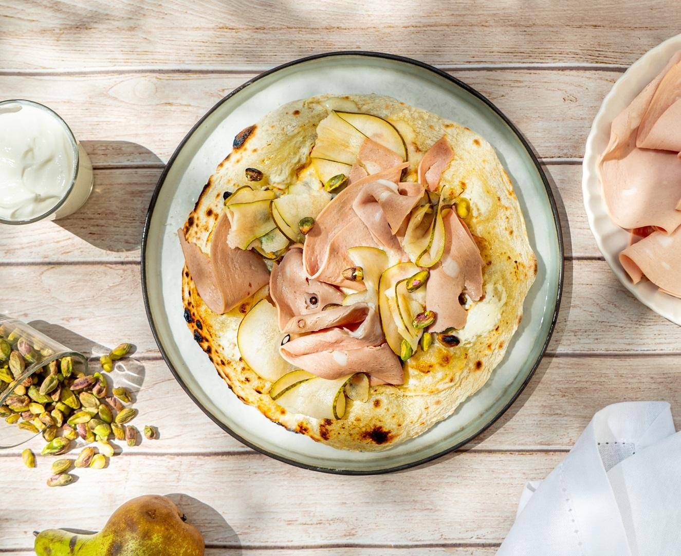 Gorgonzola poire mortadelle - Recette Pizza Oven | Tefal