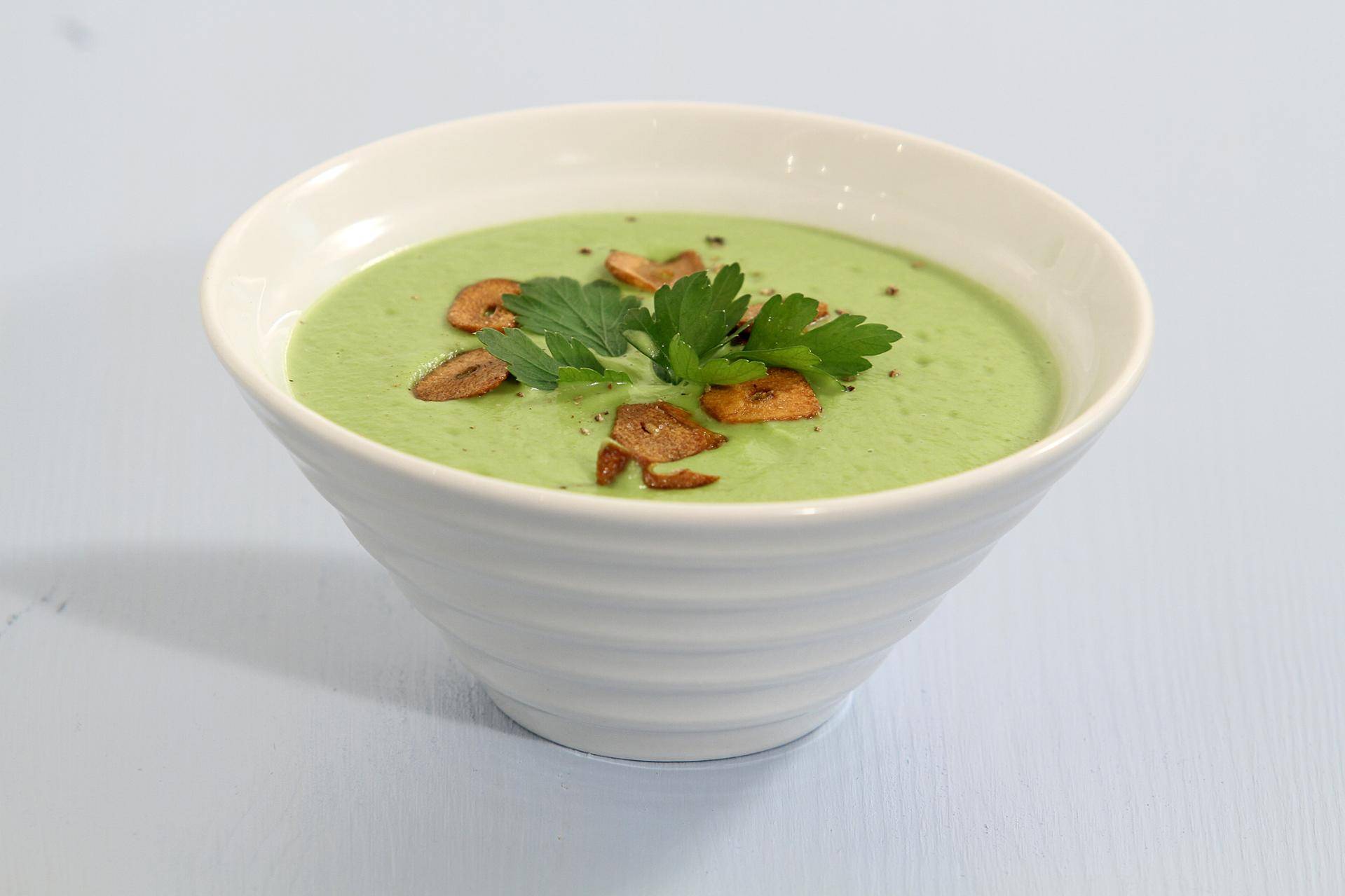 Crème de petits pois aux chips d'ail - Recette Balance de cuisine | Tefal