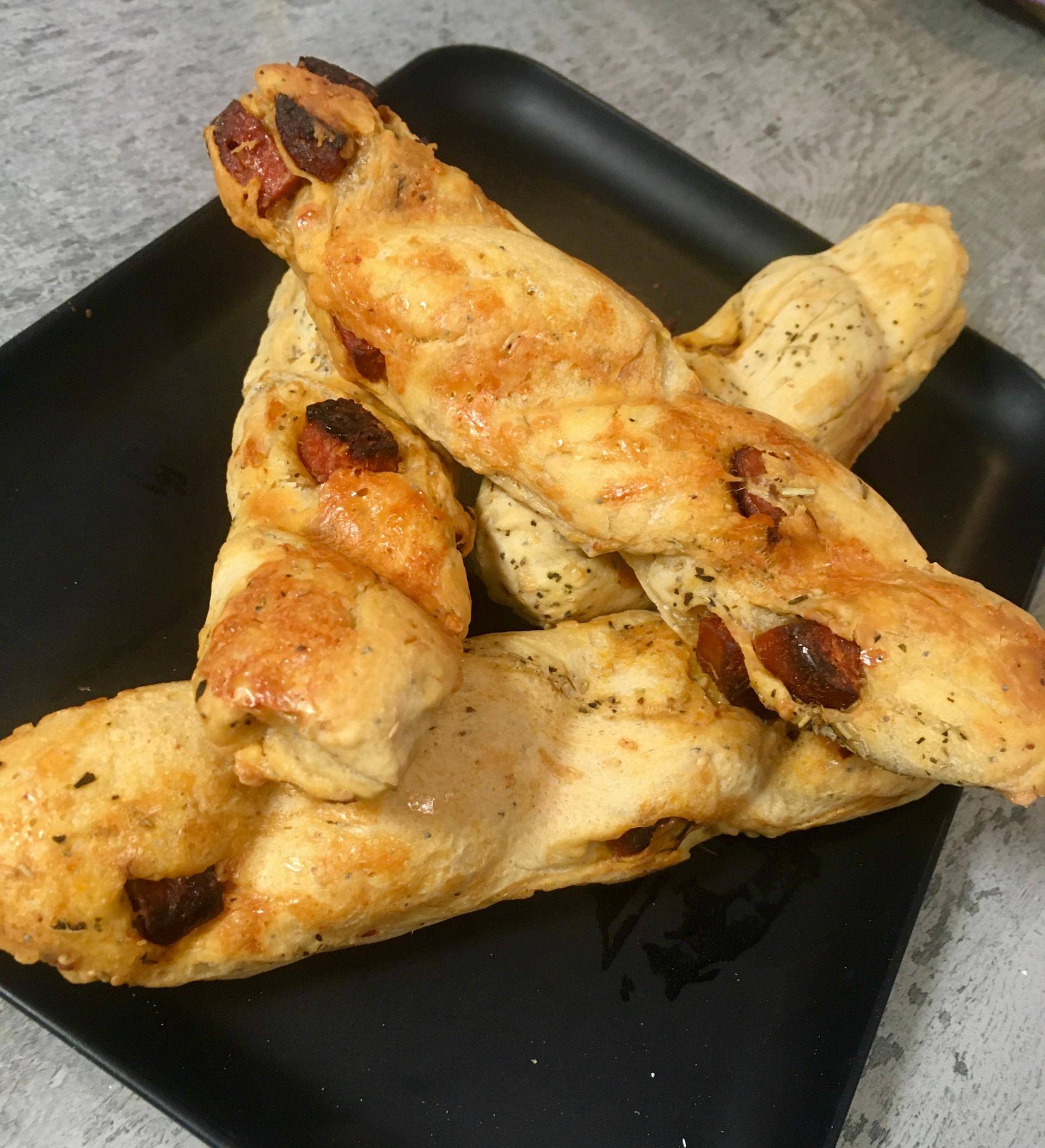 Ficelles apéritives chorizo emmental - Recette Cake Factory Délices | Tefal