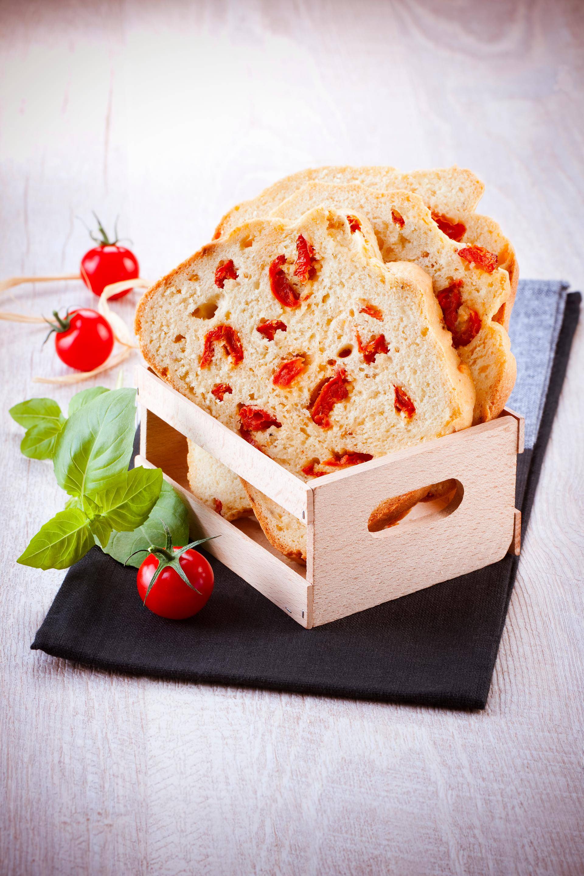 Cake tomates, mozzarella et basilic - Recette Balance de cuisine | Tefal