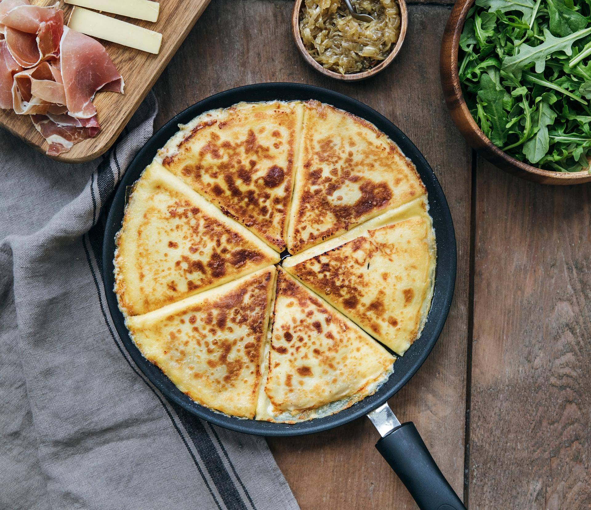 Crêpes façon samossa au jambon de Savoie et crème de Beaufort - Recette Poêles et Casseroles | Tefal