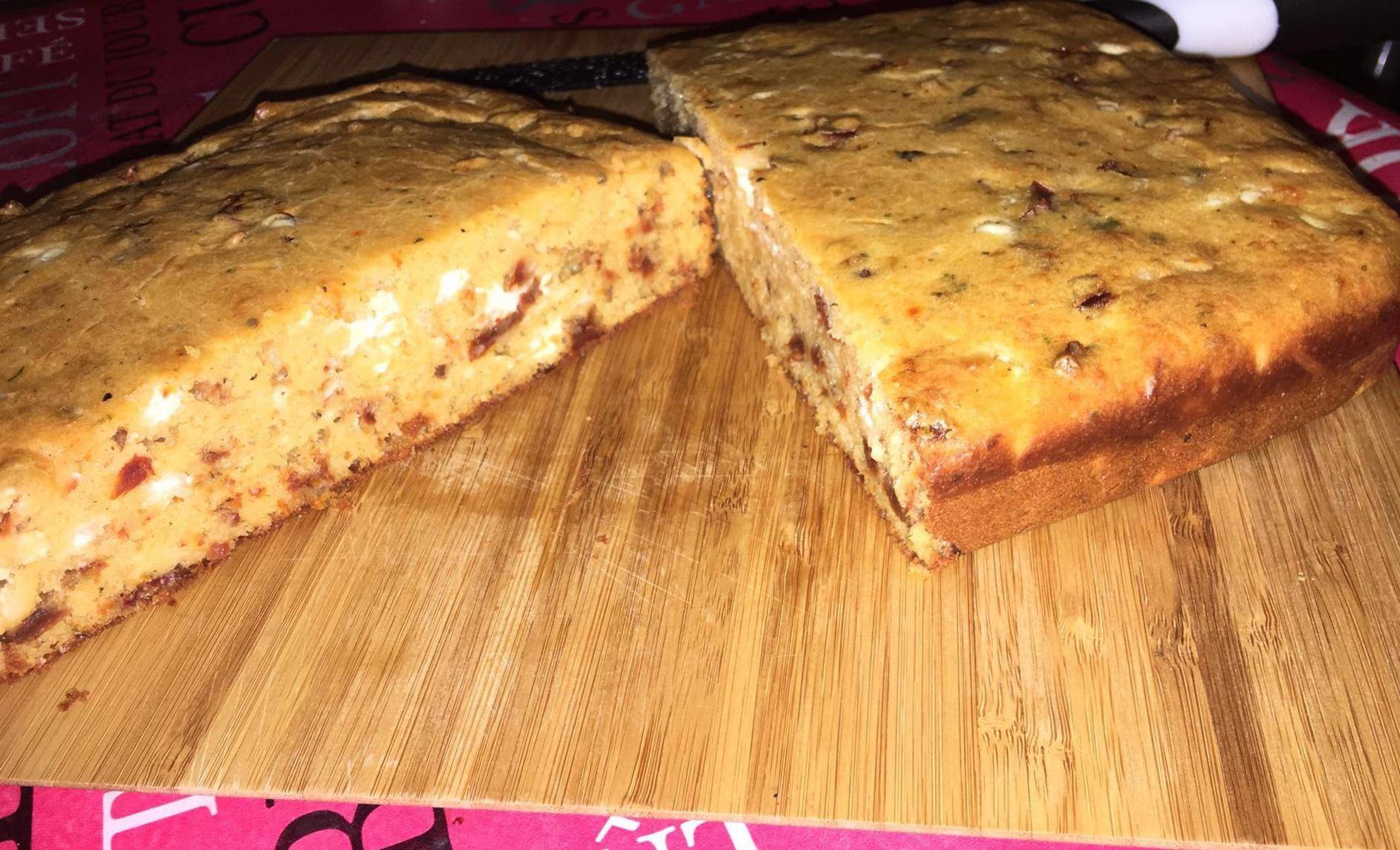Cake tomates séchées et fêta - Recette Cake Factory | Tefal