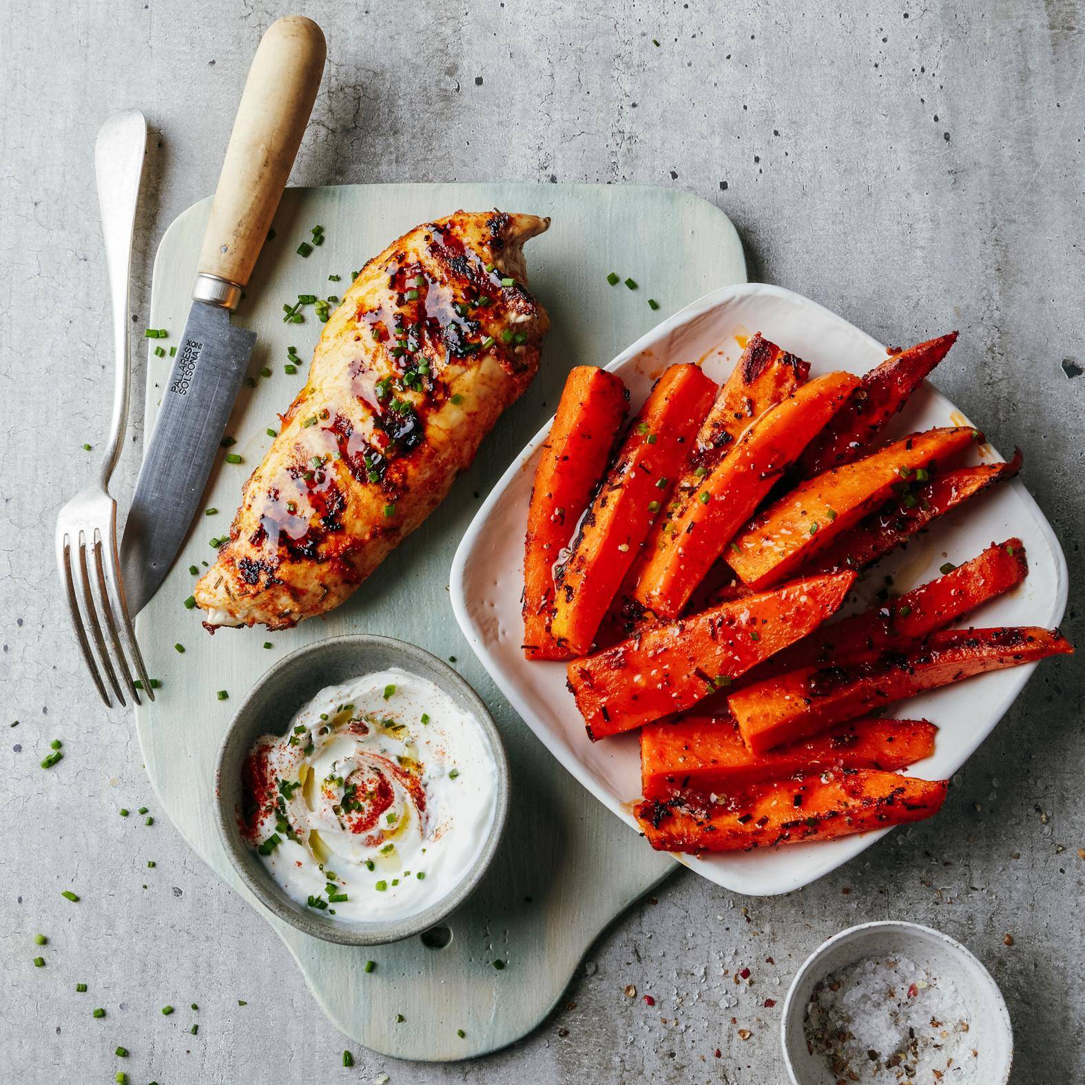 Kippenborst en geroosterde zoete aardappel - Recette OptiGrill 2in1 | Tefal