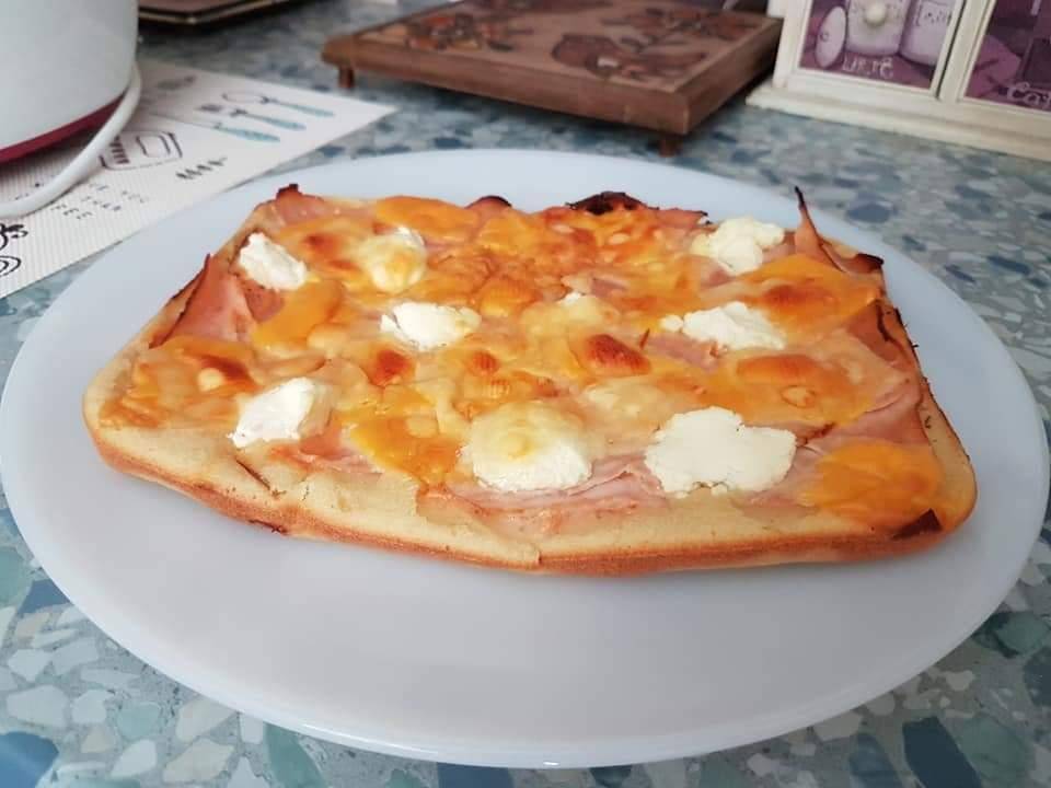 Pizza liquide (recette tupperware) - Recette Cake Factory | Tefal