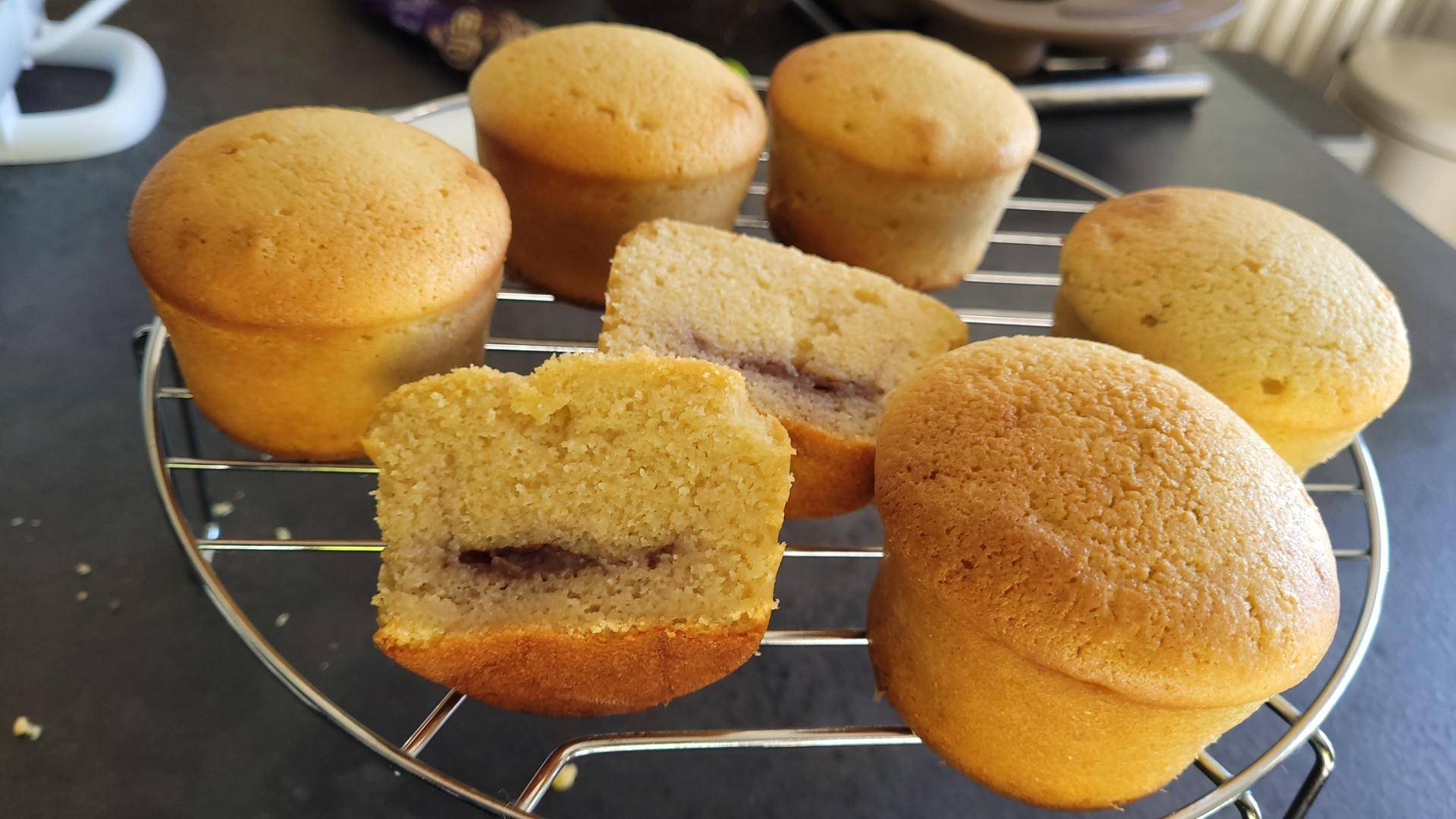 Muffins frangipane fraise moelleux - Recette Cake Factory | Tefal