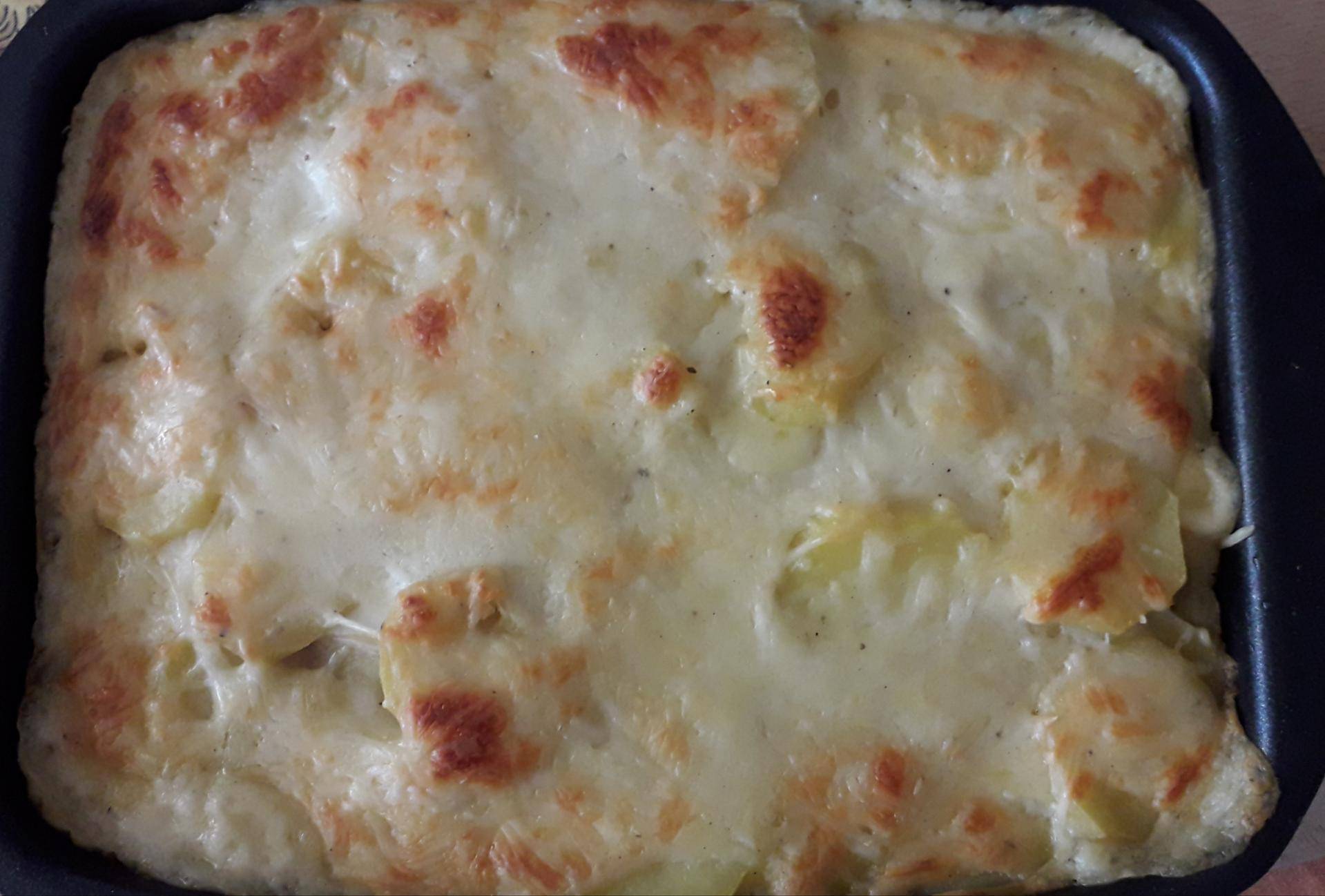 Gratin pomme de terre lardon bechamel - Recette Cake Factory | Tefal