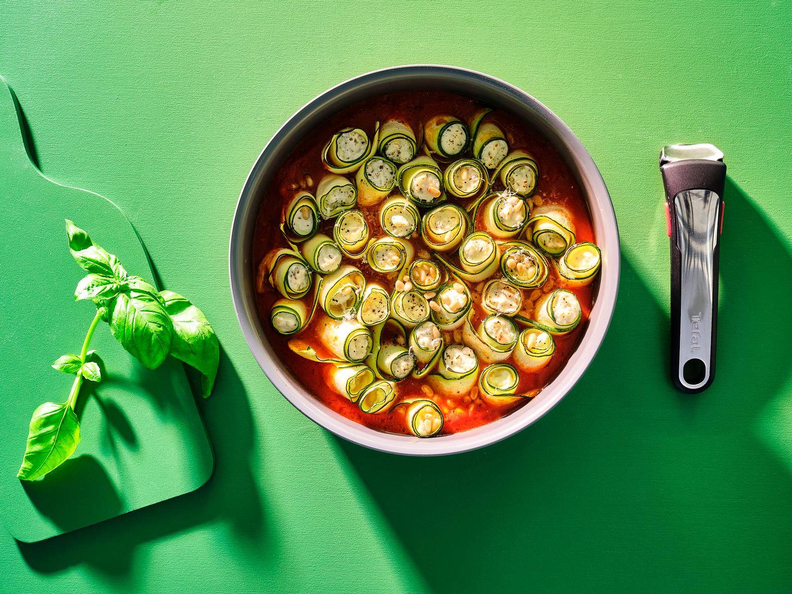 Rouleaux de courgettes à la ricotta gratinés - Recette Poêles et Casseroles | Tefal