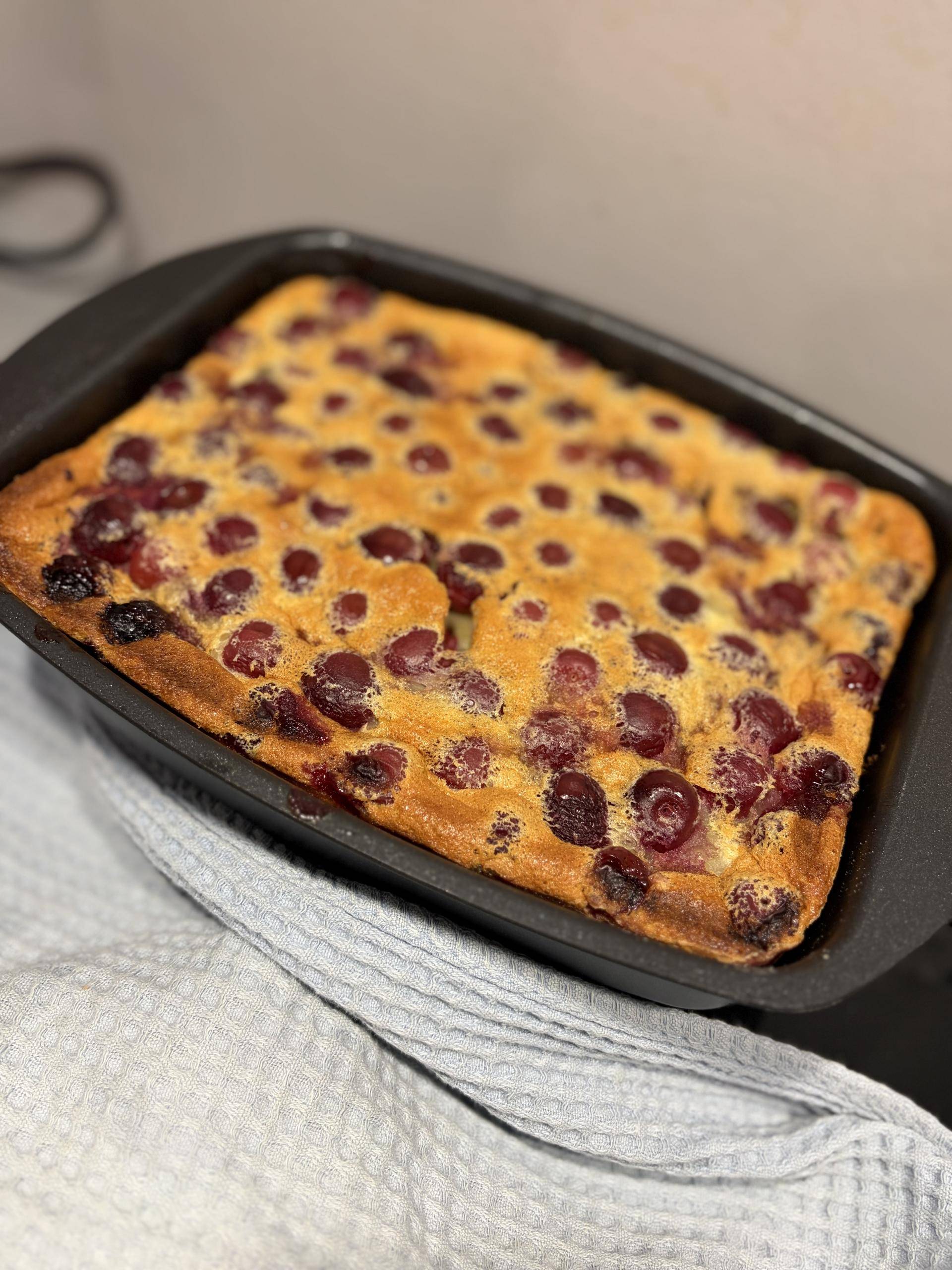 Clafoutis aux cerises de Ines - Recette Cake Factory Délices | Tefal