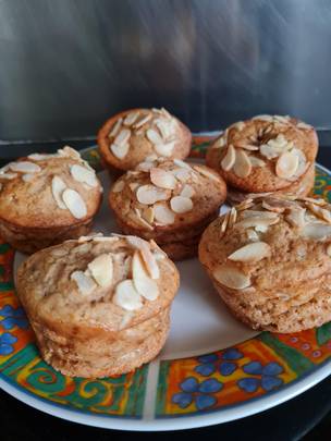 Teglia Muffin 12 Stampi Con Pirottini Teglia Muffin 12 Stampi Con Pirottini