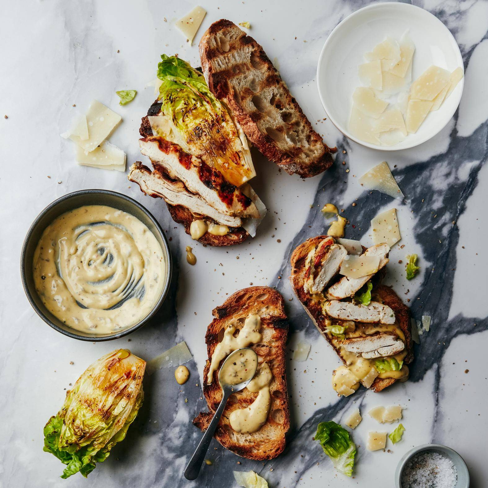 Geroosterde ceasar chicken-sandwich - Recette OptiGrill 2in1 | Tefal