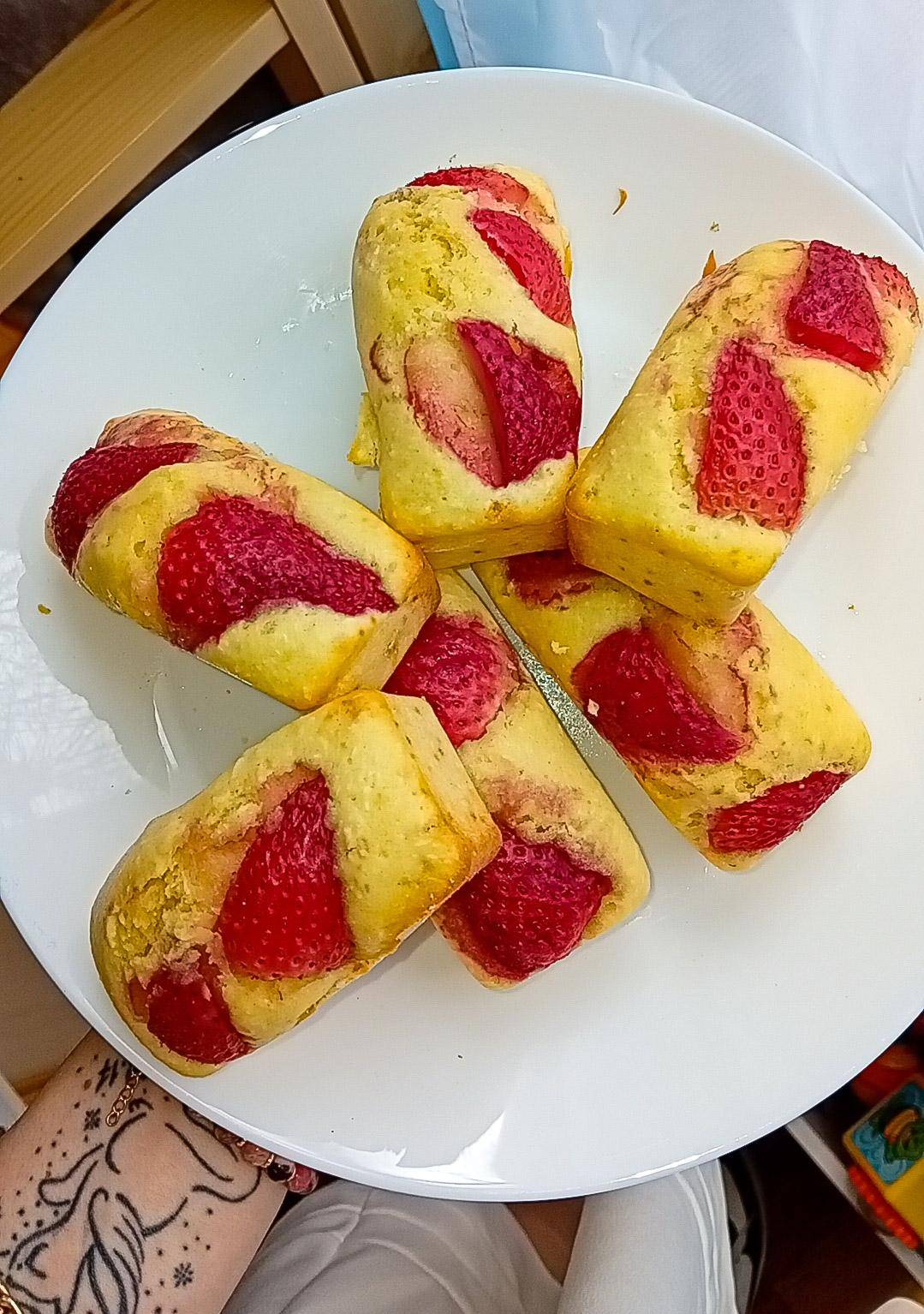 Petits cakes fraise et noix de coco - Recette Cake Factory | Tefal