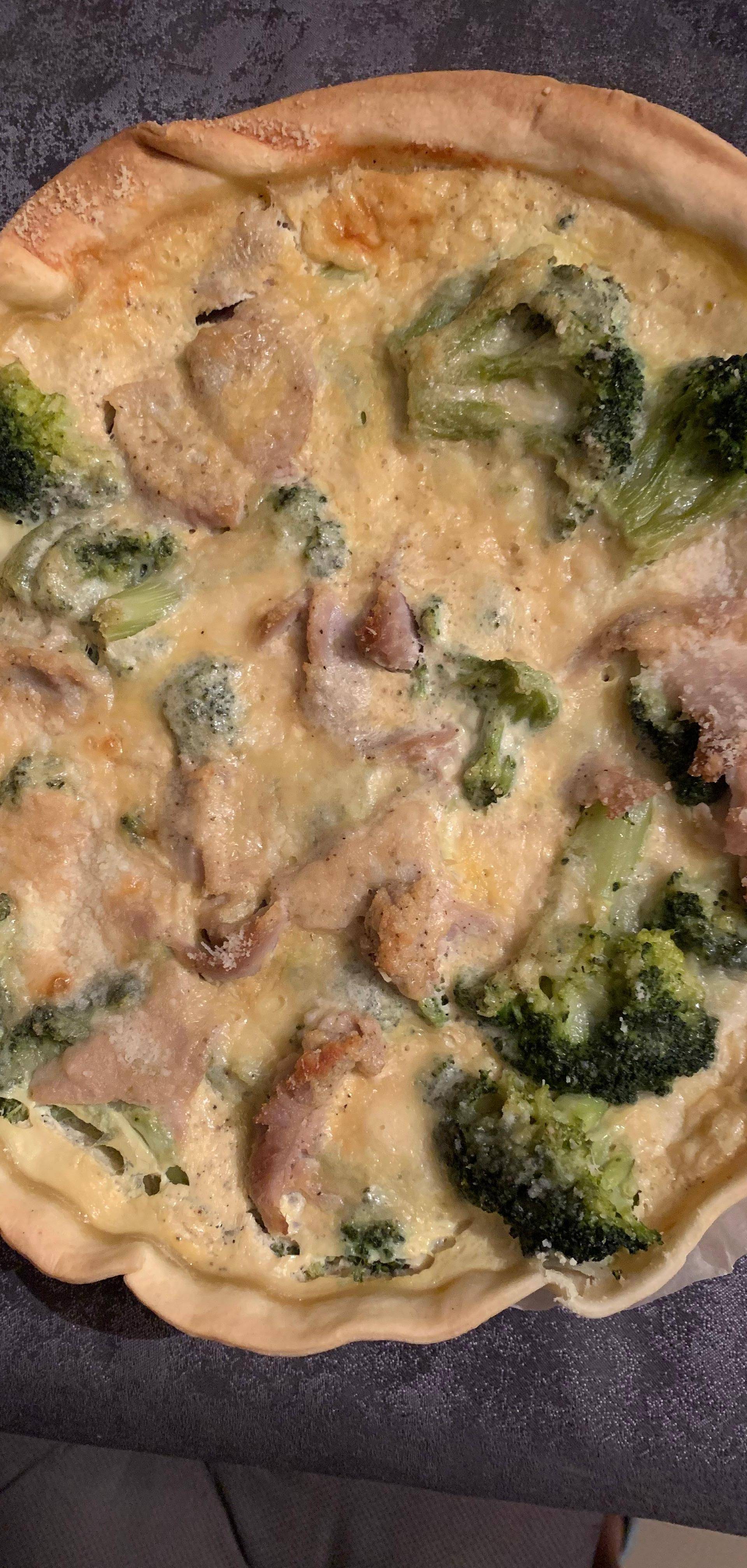 Tarte fine parmesan, saumon et olives - Recette Balance de cuisine | Tefal