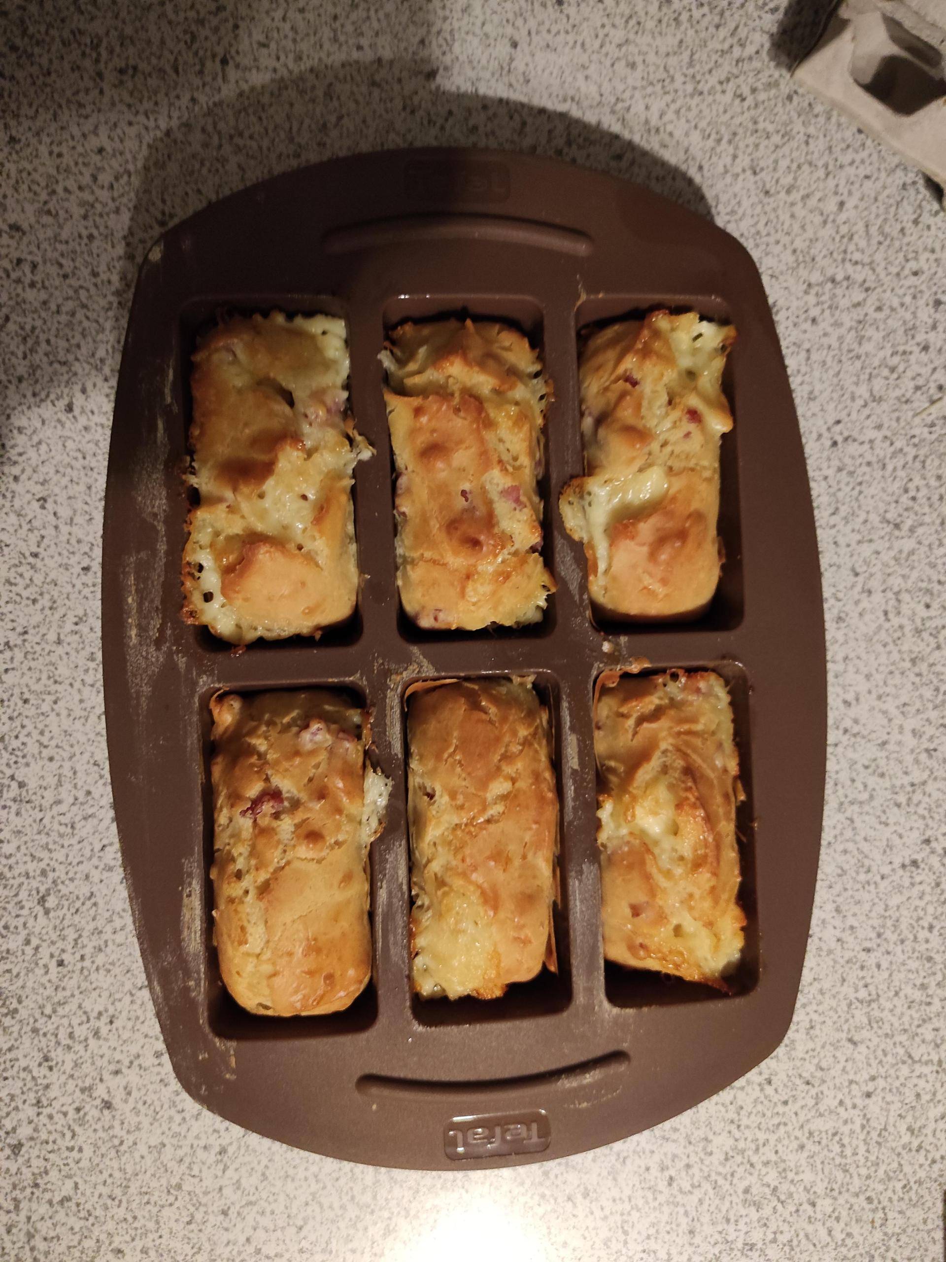 Mini cake lardons & brie - Recette Cake Factory | Tefal