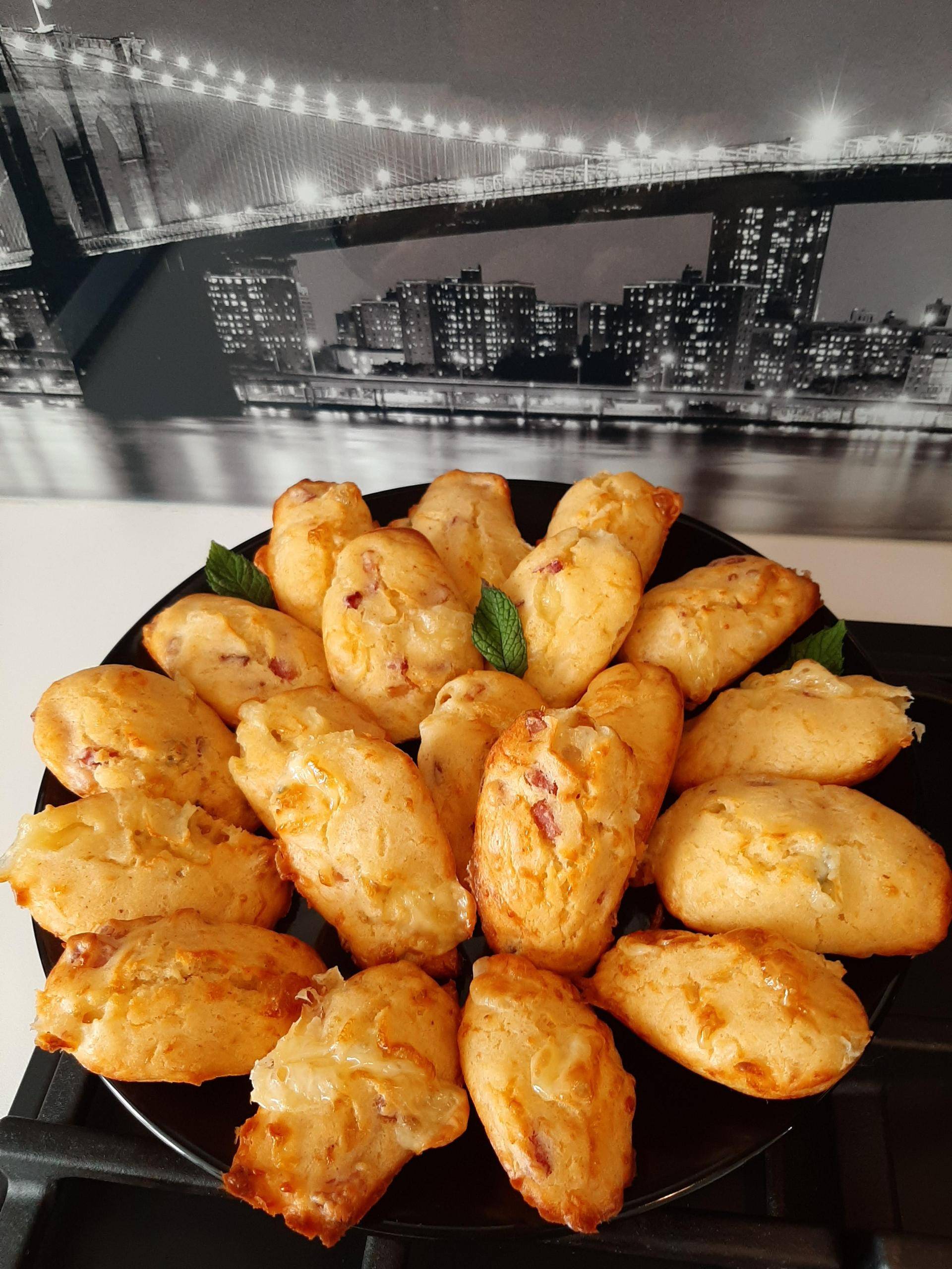 Madeleines aux lardons Fromage - Recette Cake Factory | Tefal