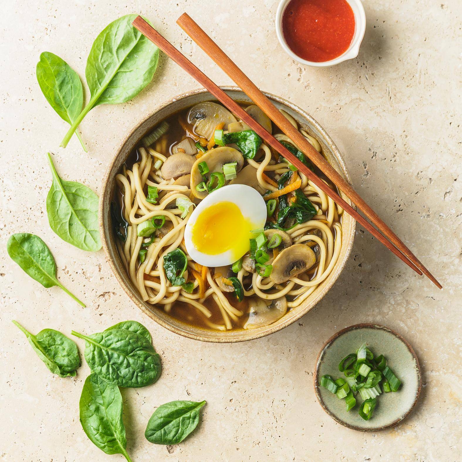 Soupe de ramen aux légumes - Recette Poêles et Casseroles | Tefal