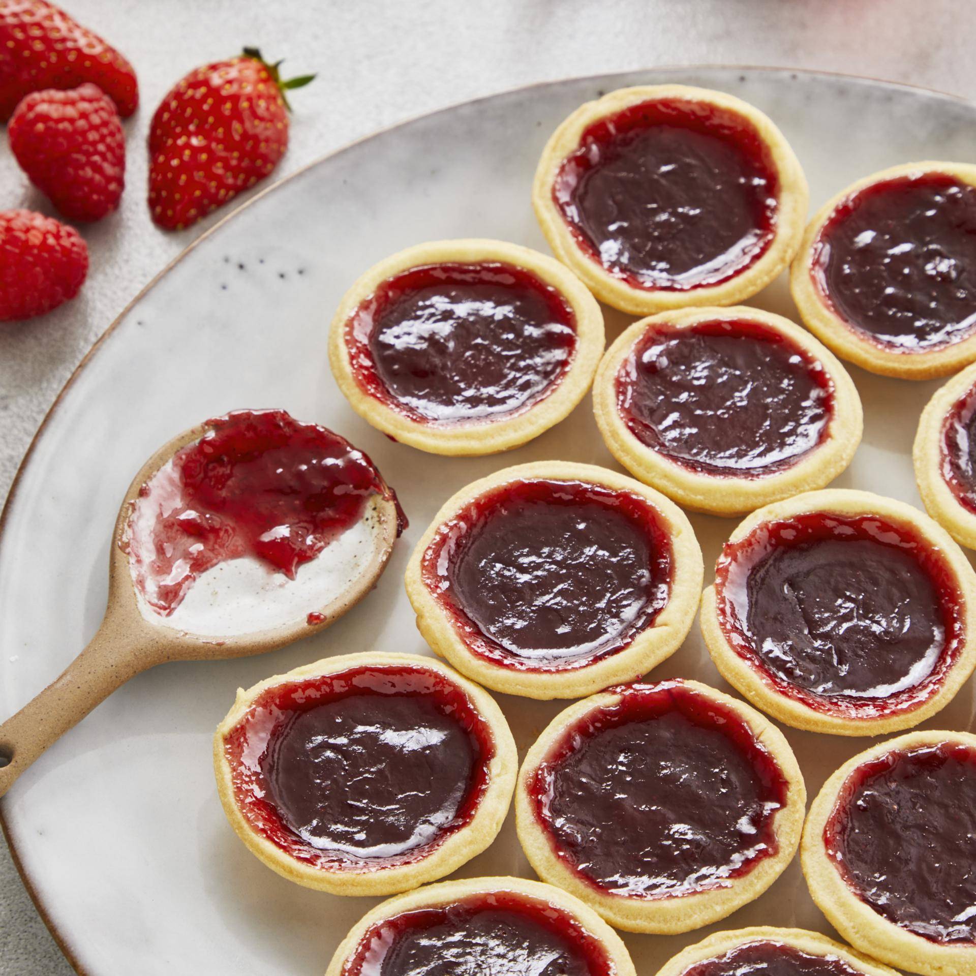 Mini tartelettes fruits rouges - Recette Moules à gâteaux | Tefal