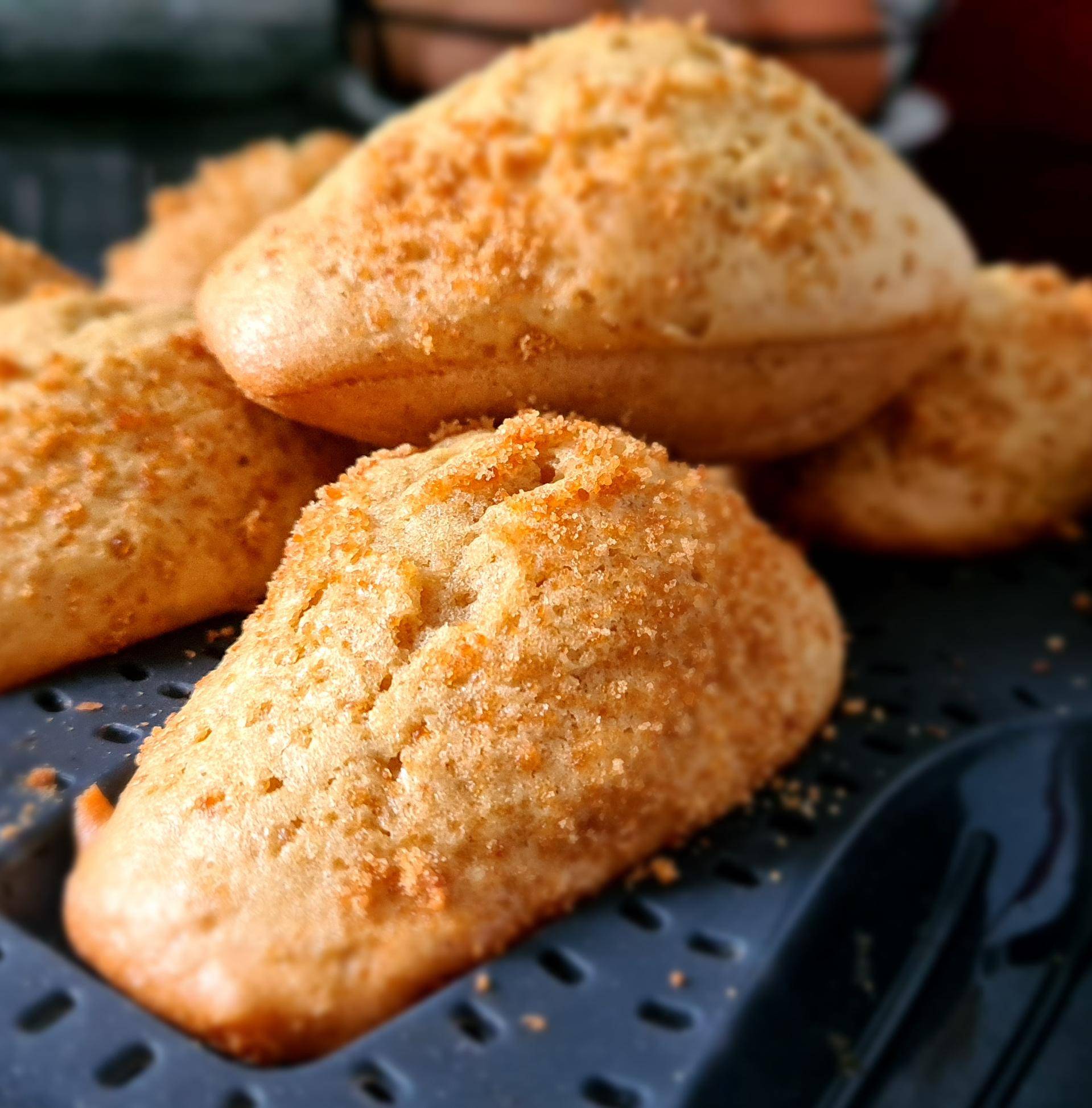 Madeleines espagnoles au citron - Recette Cake Factory | Tefal