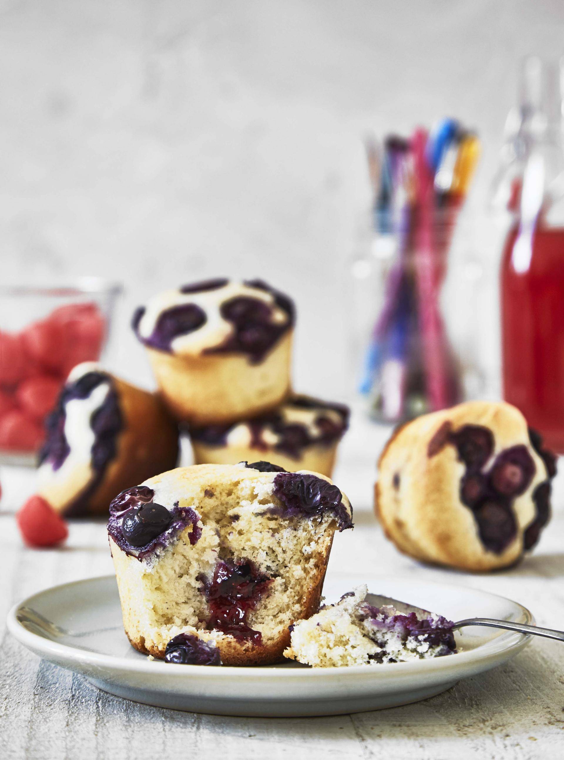Cakejes van witte chocolade met vloeibare bosbessenvulling - Recette Cake Factory | Tefal