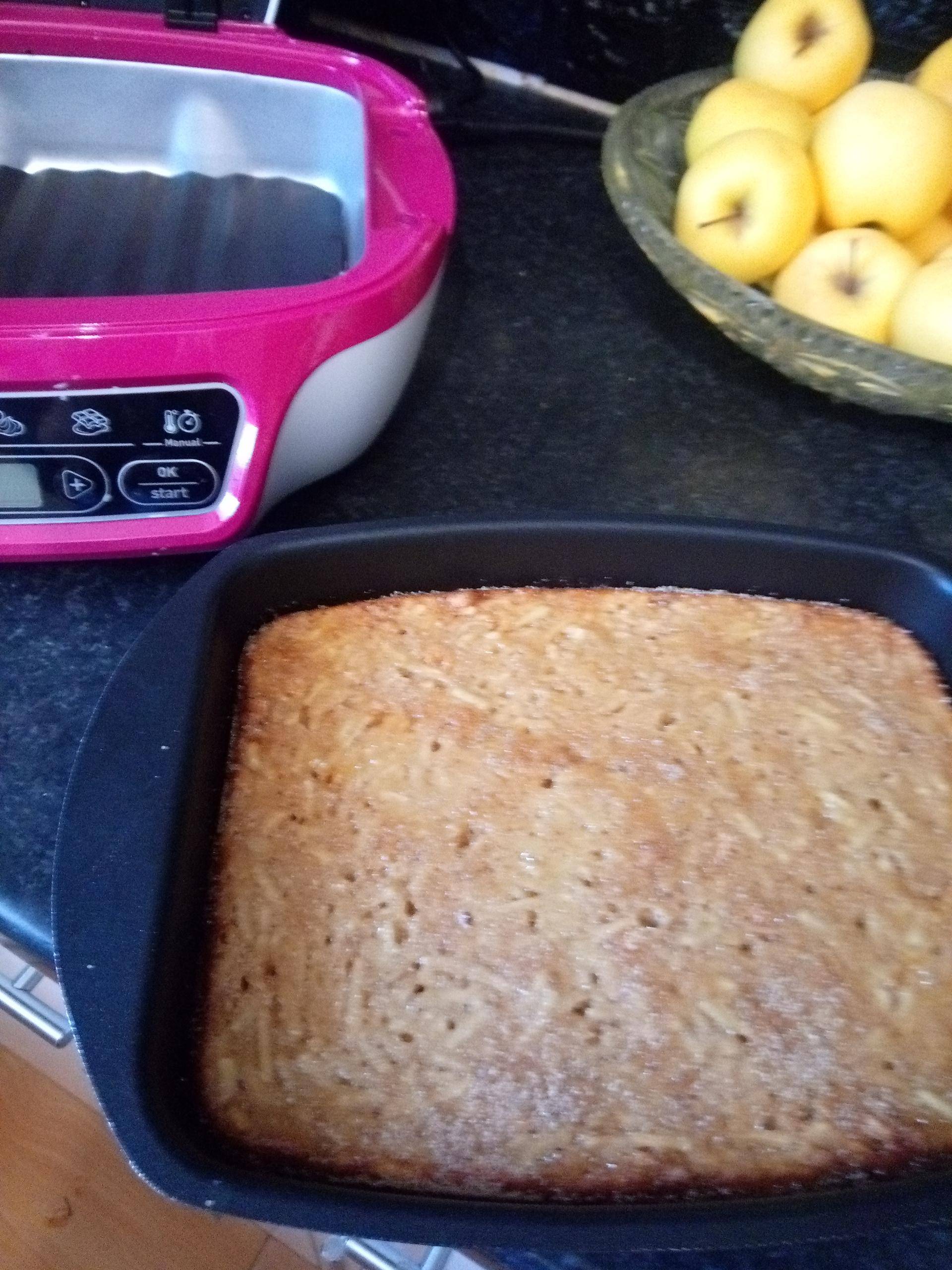 Gâteau aux pommes râpées - Recette Cake Factory | Tefal