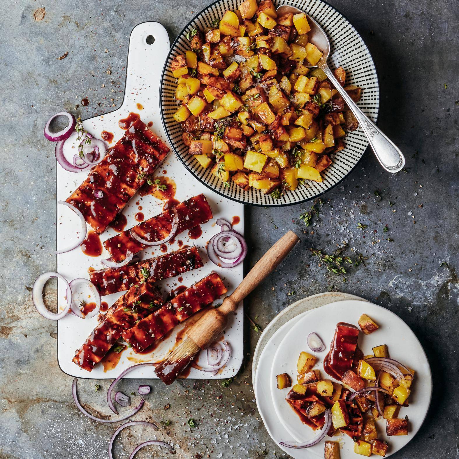 Tofuribbetjes met tijm en gebakken aardappelen - Recette OptiGrill 2in1 | Tefal
