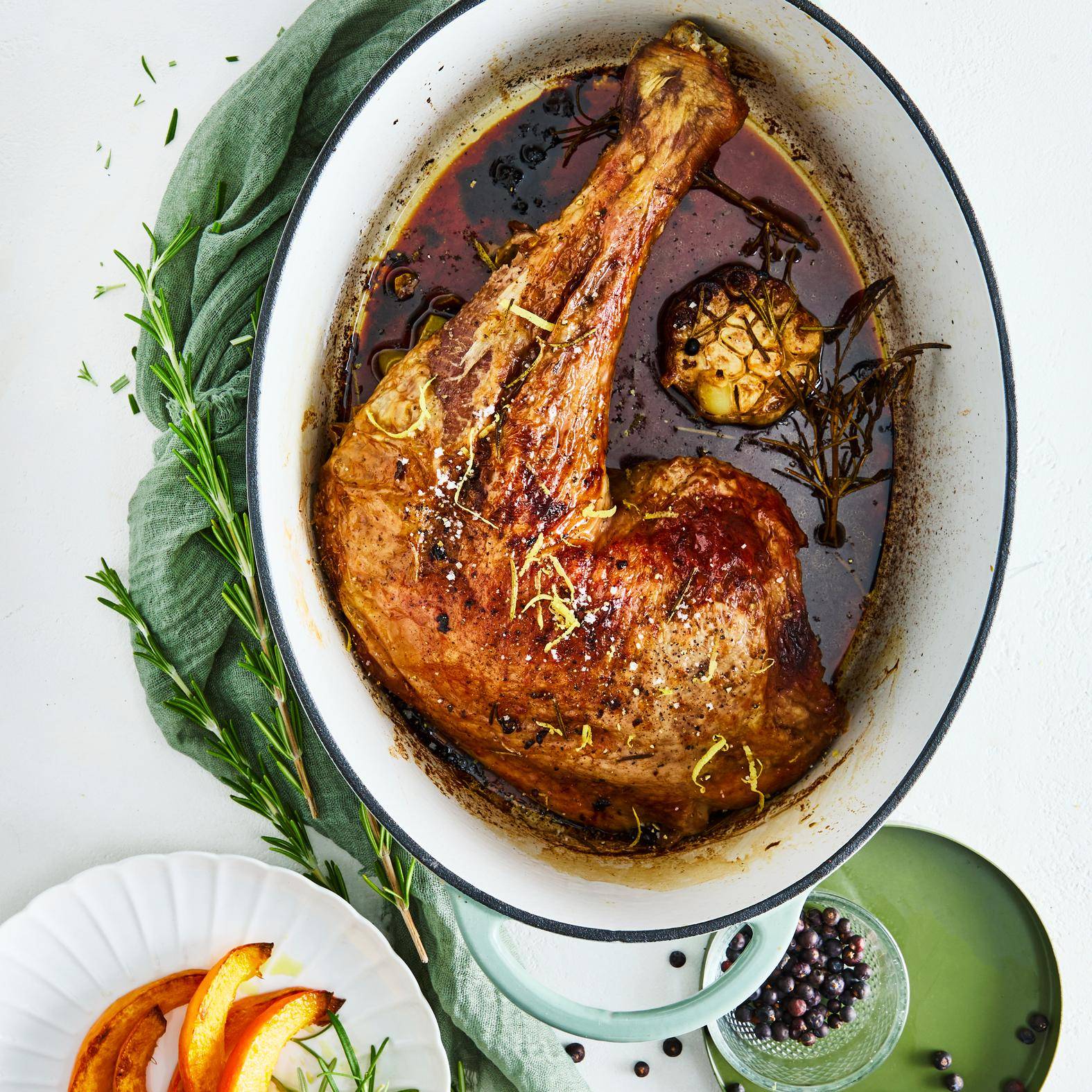 Cuisse de dinde rôtie aux herbes - Recette Poêles et Casseroles | Tefal