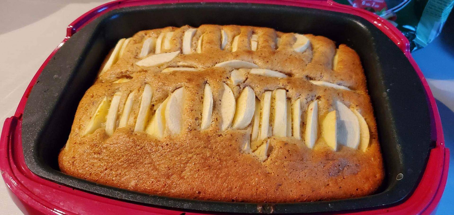 Moelleux aux noisettes, miel et pommes - Recette Cake Factory Délices | Tefal
