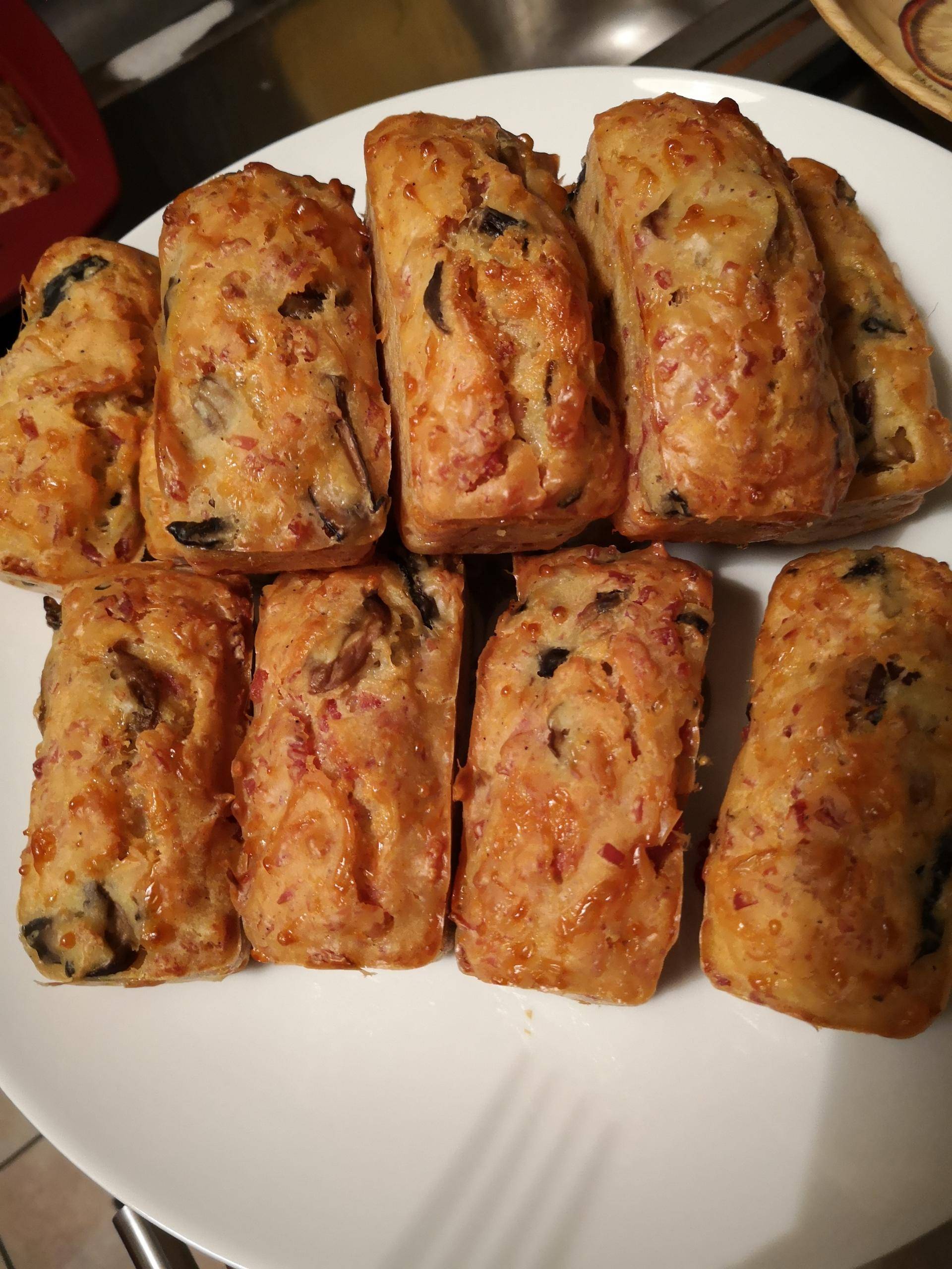 Cake salé lardons jambon champignons gruyere - Recette Cake Factory | Tefal